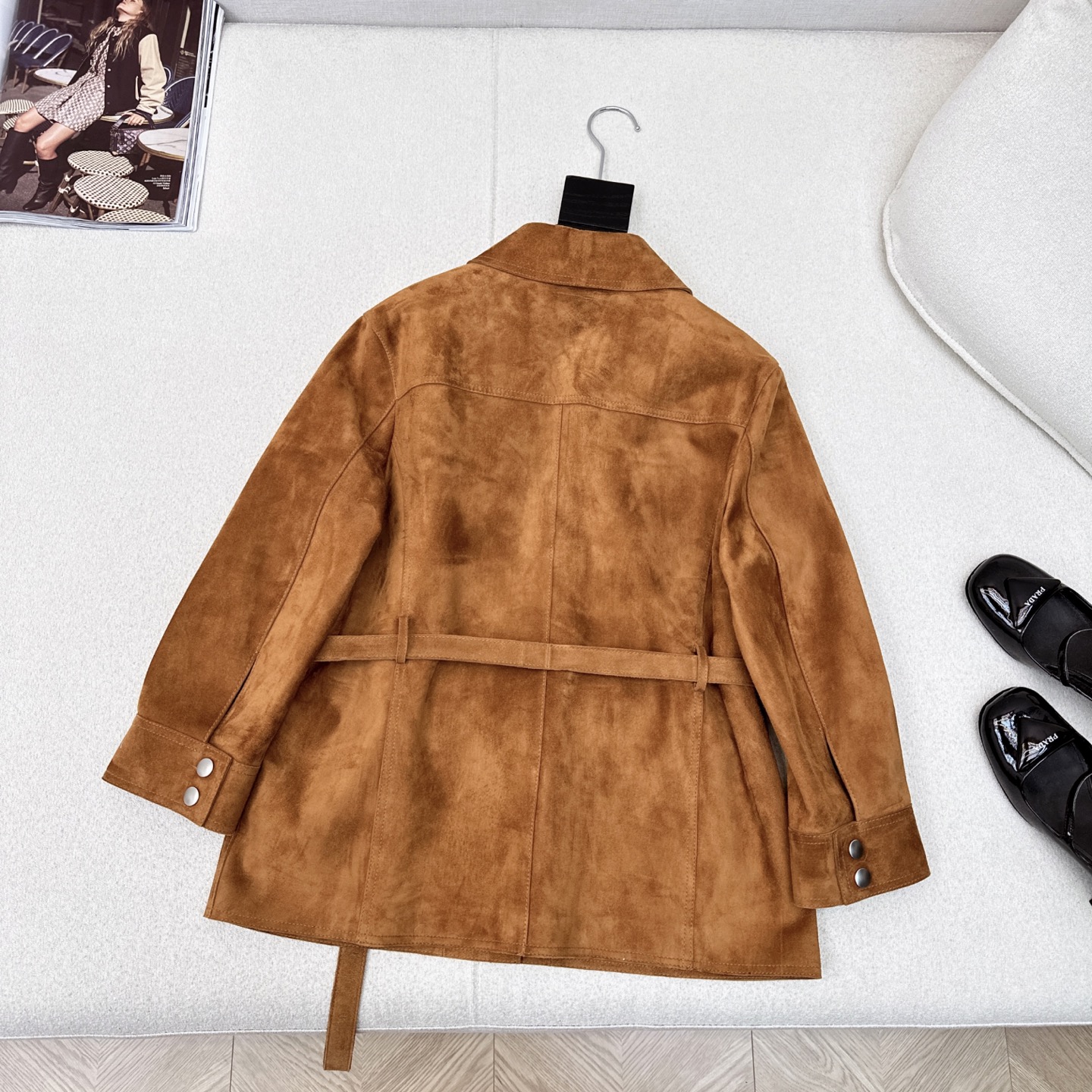 Stylish Dust-Proof Coat with Leather Belt for Elegant Winter Look - 图片 7