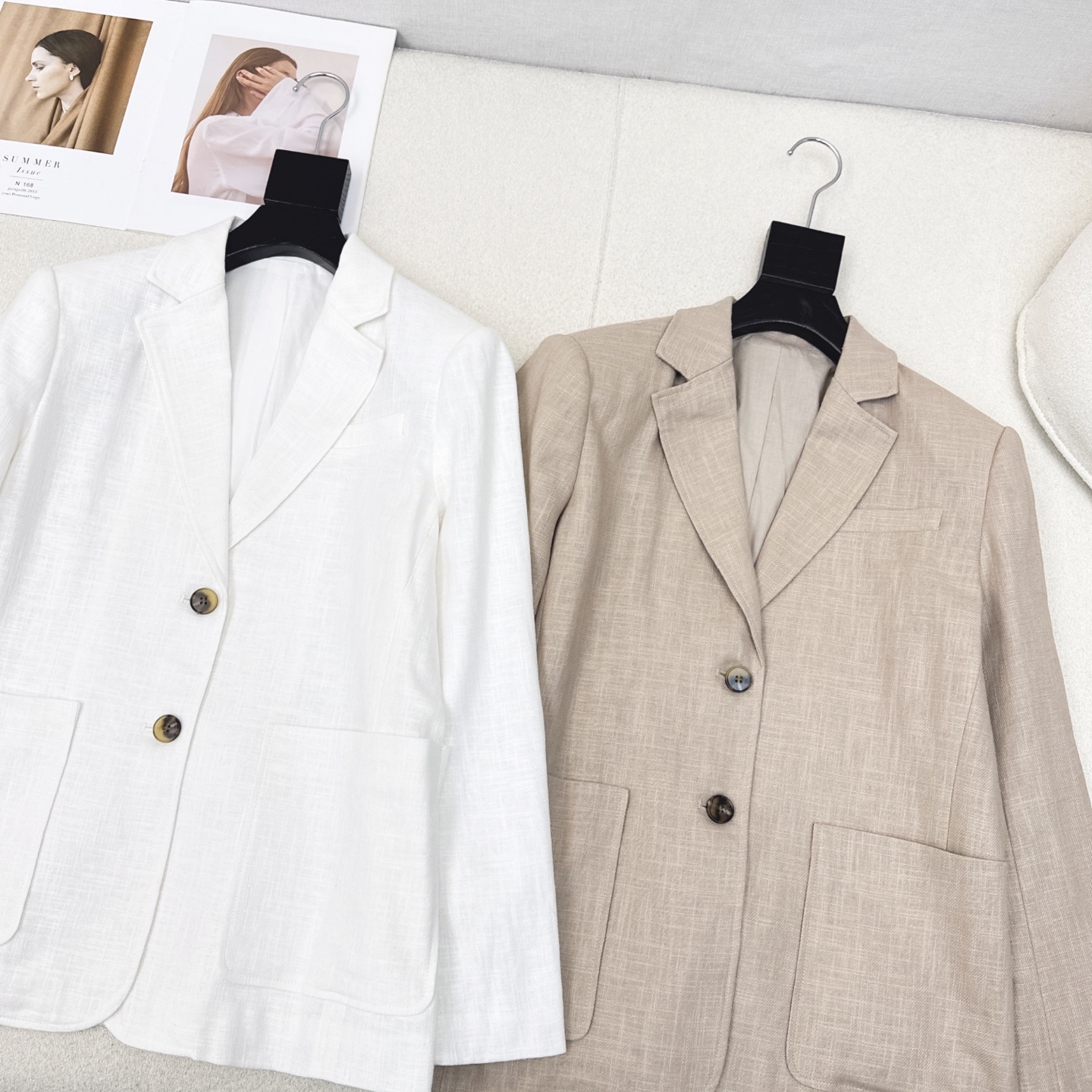 独家首发 Max 26Ss————早秋最新款极简主义亚麻大西装🤍极简主义宽肩H版型 高定密度亚麻面料挺阔