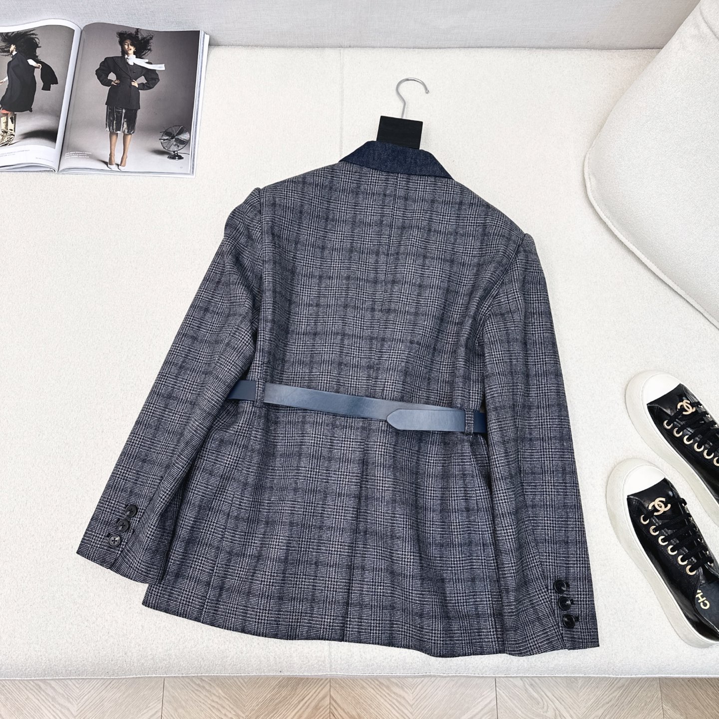 爆单系列款 Bc 25Ss————秋冬最新款灰蓝色格纹西装外套🖤定制牛仔明线翻领拼接设计 经典H收腰版型