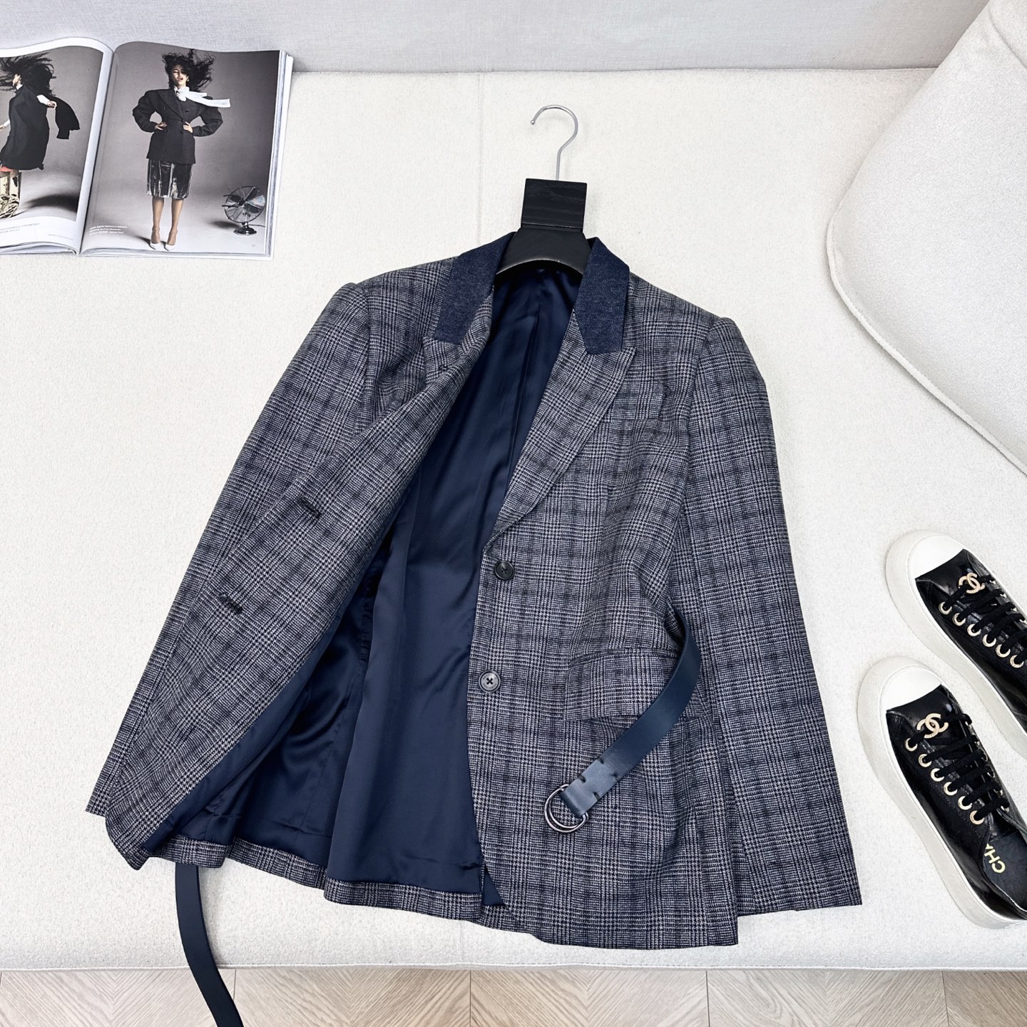 爆单系列款 Bc 25Ss————秋冬最新款灰蓝色格纹西装外套🖤定制牛仔明线翻领拼接设计 经典H收腰版型