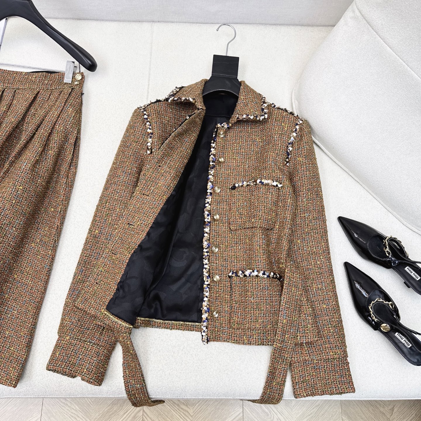 Elegant Tweed Skirt Suit Set - Chic Fall/Winter Outfit 7 i1754200535386 1314 0 5