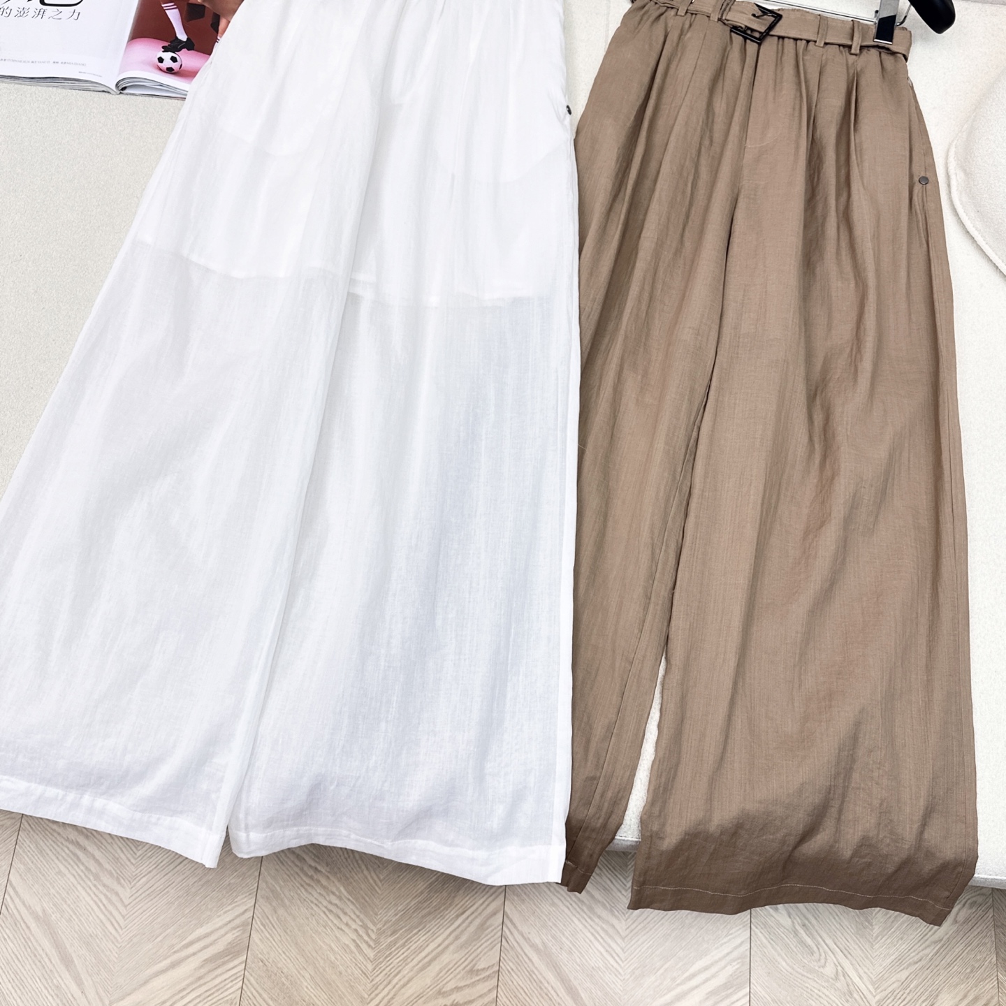 Luxurious Smolder Female Wind Suit with Tweed Pants and Loose Sleeves - 图片 4