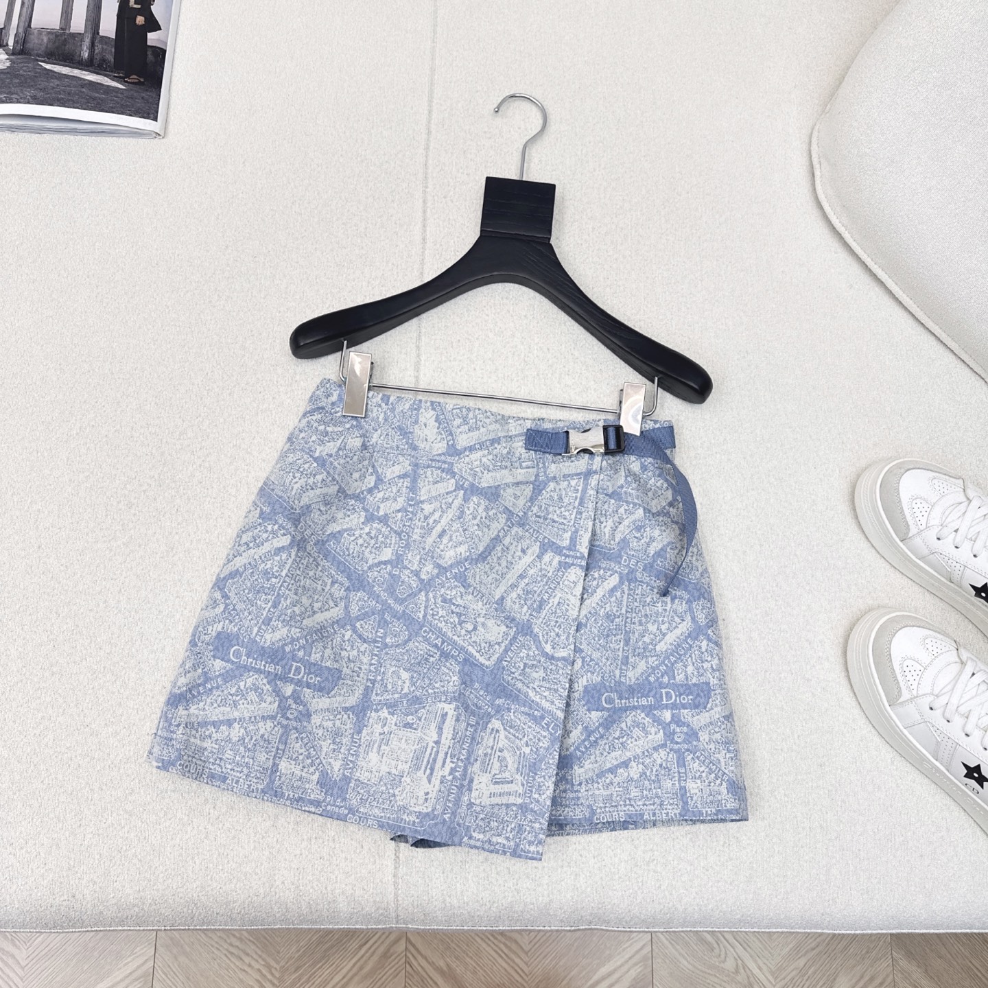 Exclusive Packaged CD: Latest Sweet and Classic Autumn Morning Fashion Trends - 图片 1