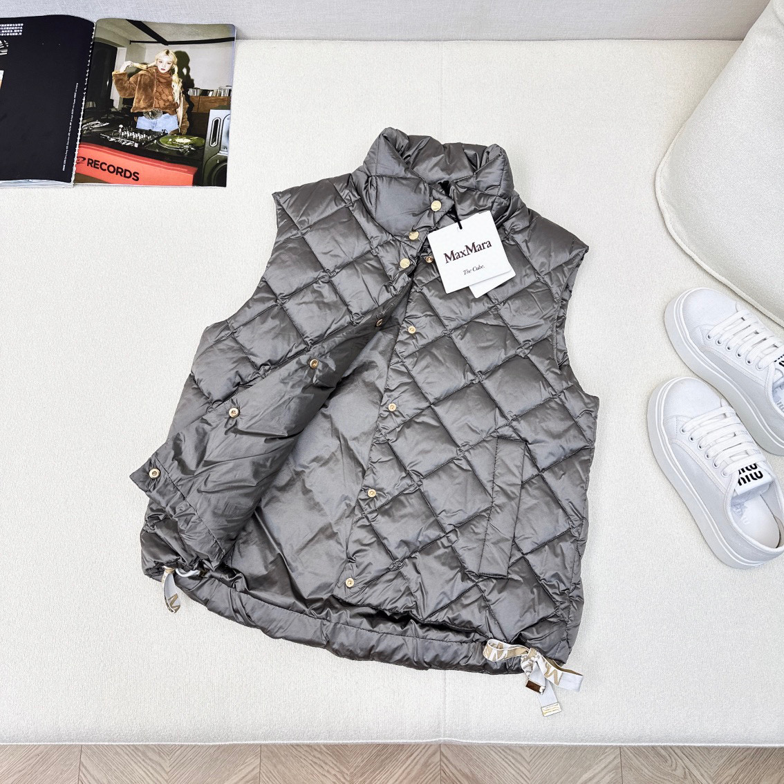 “Original Femininity Suit with Dustproof Bag: Diamond-Grained Velvet Macs for Autumn/Winter, Classic and Fashionable” - 图片 6