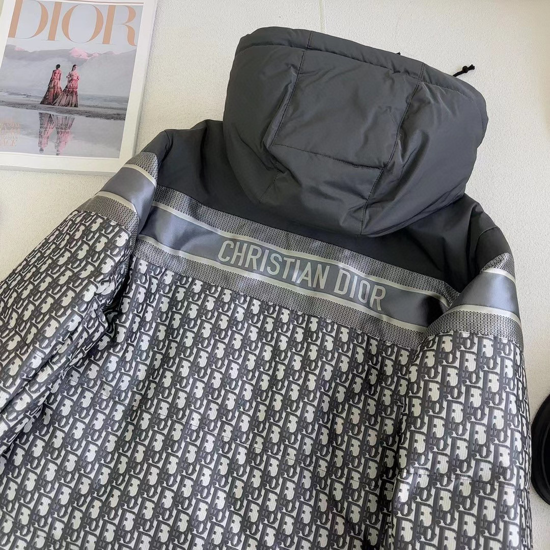 D* Classic Oblique Logo Hooded Down Jacket, Reversible, Unisex, 25SS 7 i1754889755333 4800 0 5