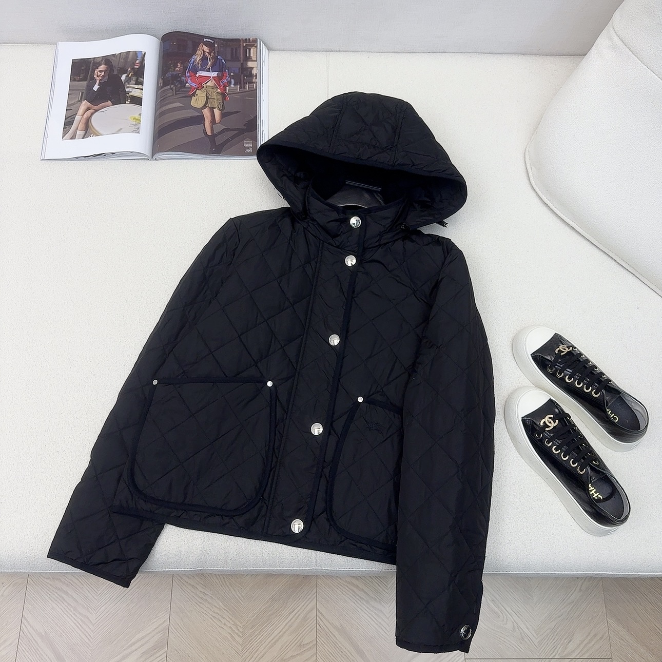 秋冬必备系列 原单品质 Bur 25Ss———秋冬最新款菱形绗缝连帽羽绒服短款外套 🤎 开发定制精纺尼龙