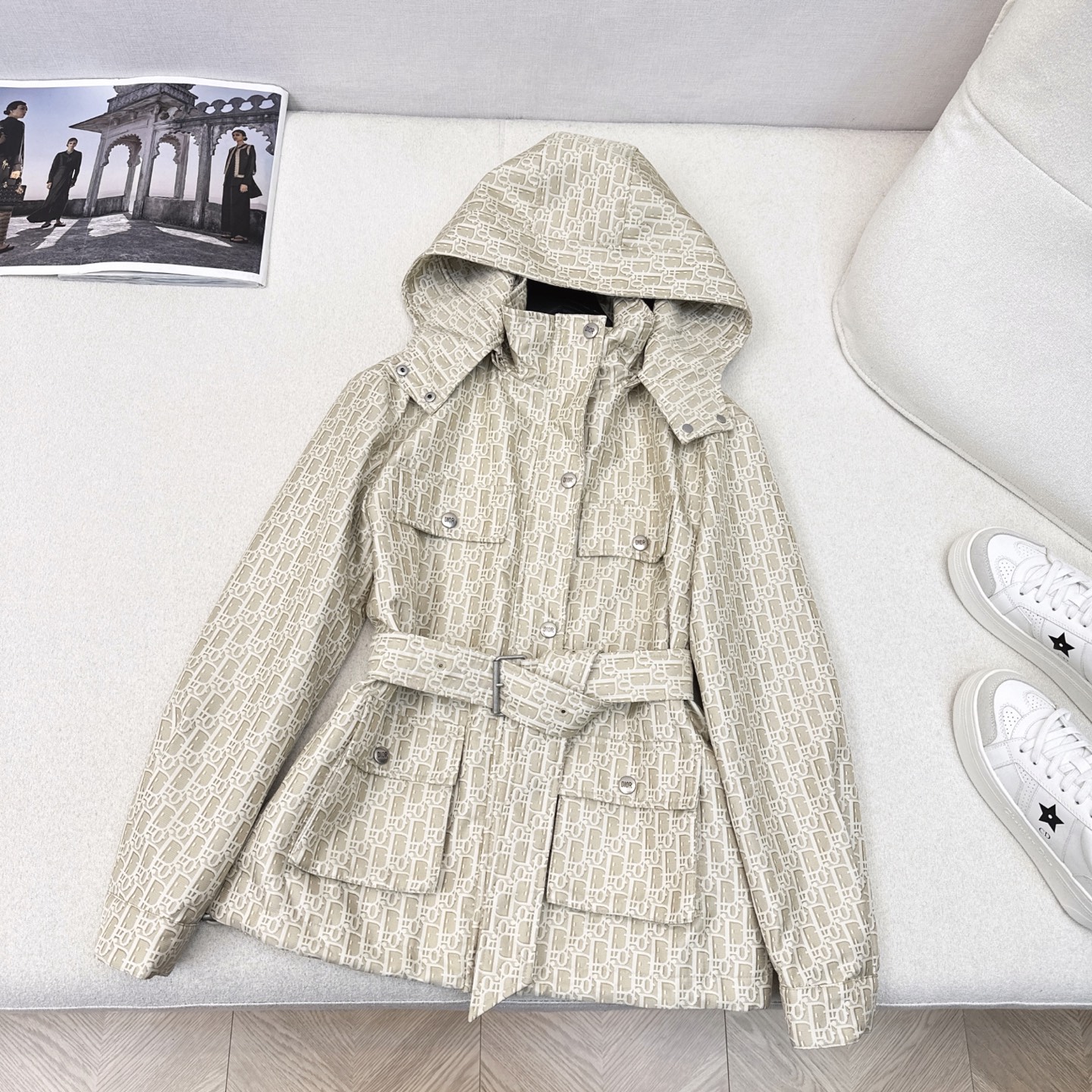 特价🉐️ ❗️现货齐码❗️不退不换❗️独家首发 爆单系列款 CD 25Ss———最新款满D提花连帽中长款