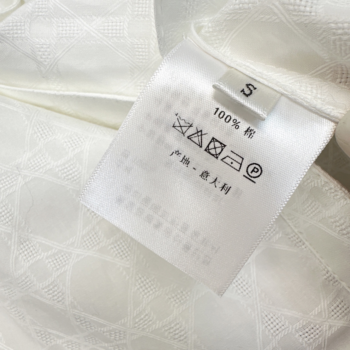 特价🉐️❗️SM❗️不退不换❗️独家首发 CD 25Ss————早秋新款戴妃藤格纹刺绣斜扣衬衫🤍收腰版型