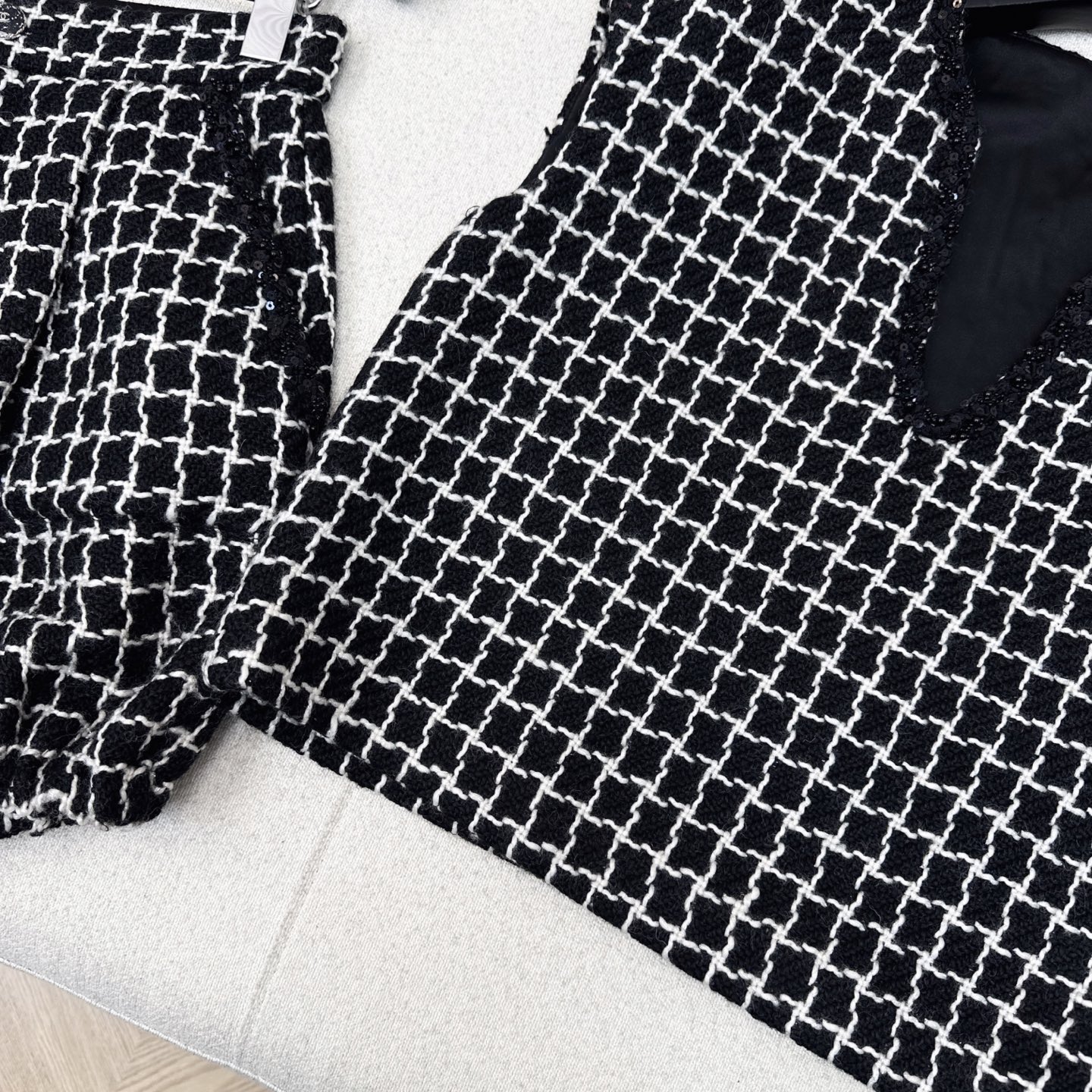 Elegant Black & White Woven Grid Set with Camellia Brooch 6 i1755335974090 2627 0 4