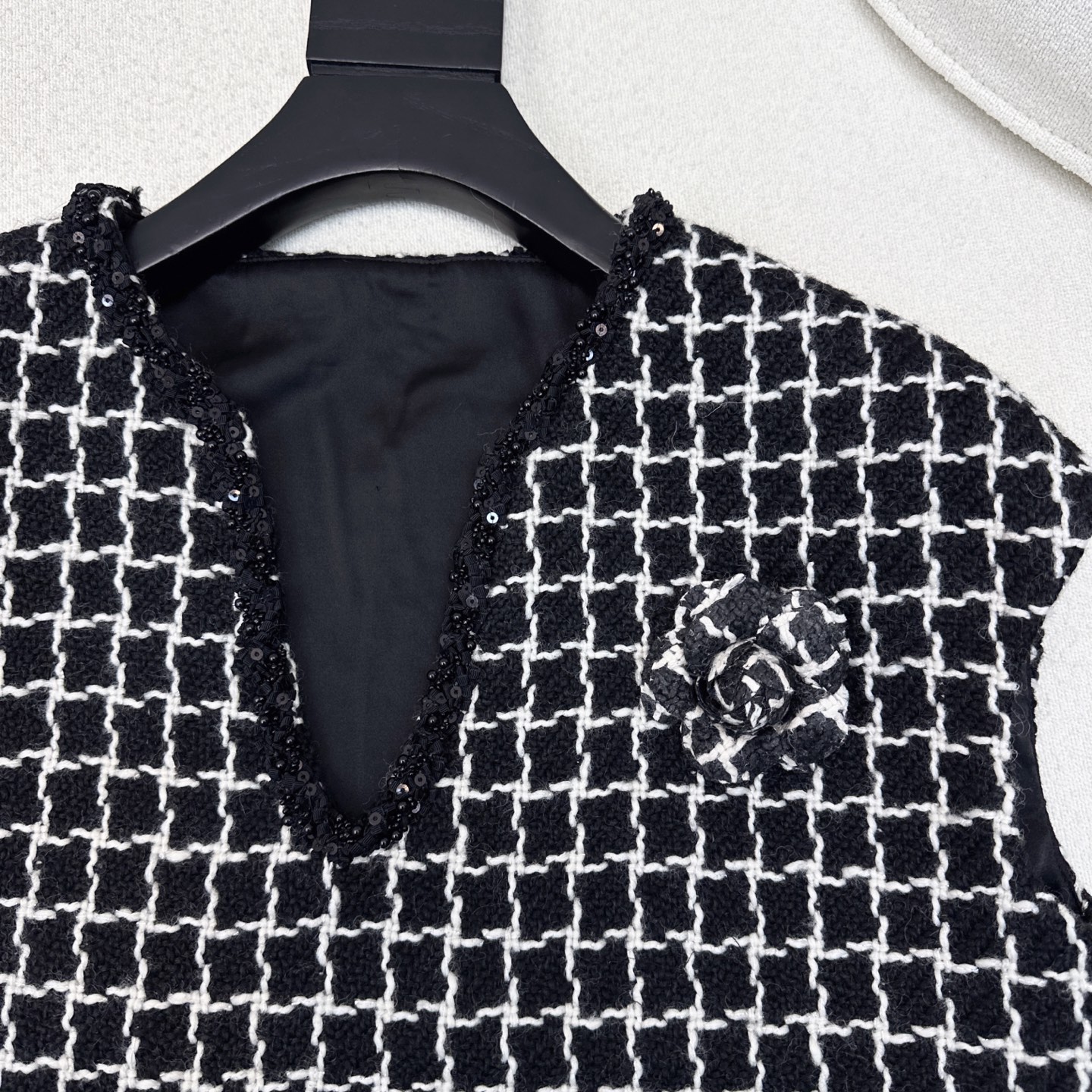 Elegant Black & White Woven Grid Set with Camellia Brooch 5 i1755335975155 6062 0 3