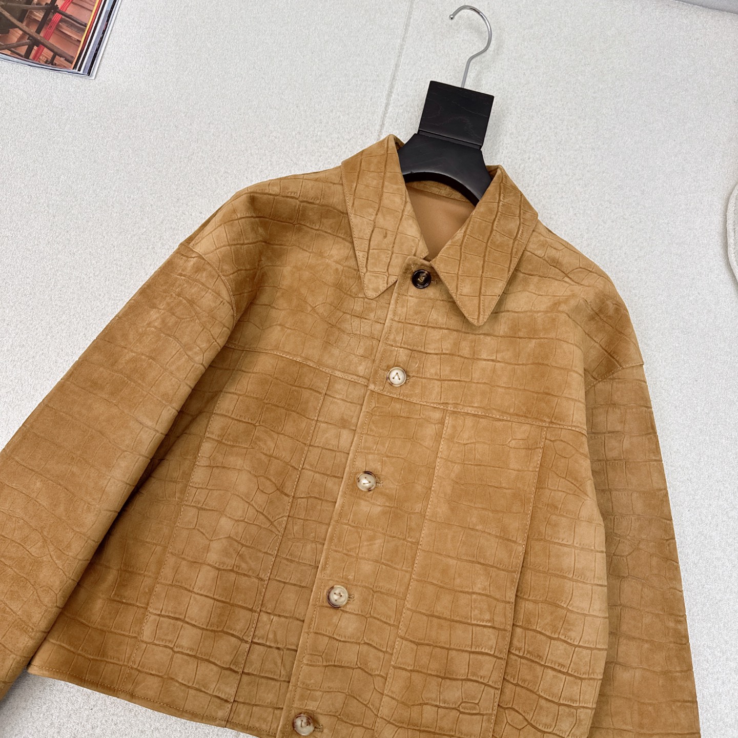 Luxury Queer-Style Gator-Skinned Jacket for Fashion Ladies – P2712 Original Scooted Girl Summary - 图片 2