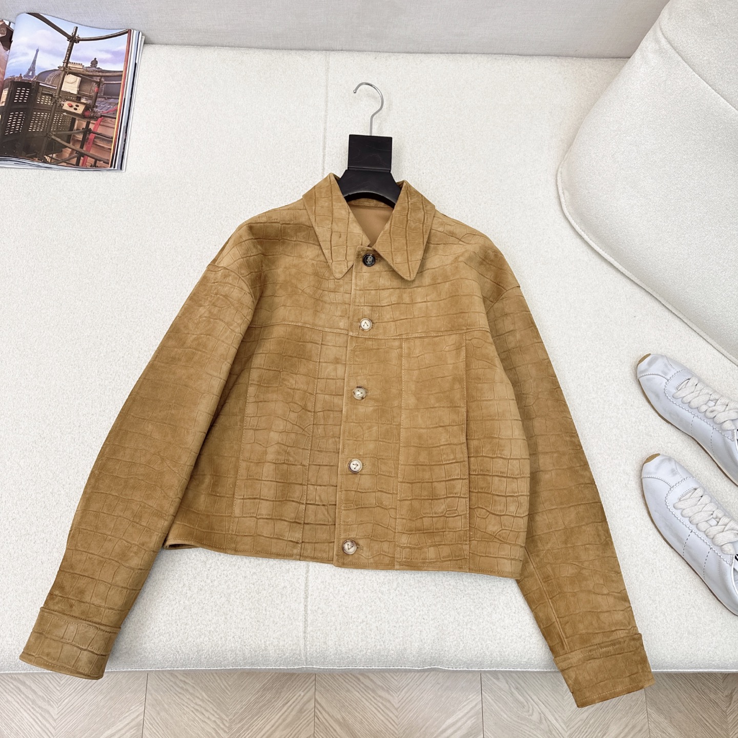 Luxury Queer-Style Gator-Skinned Jacket for Fashion Ladies – P2712 Original Scooted Girl Summary - 图片 1