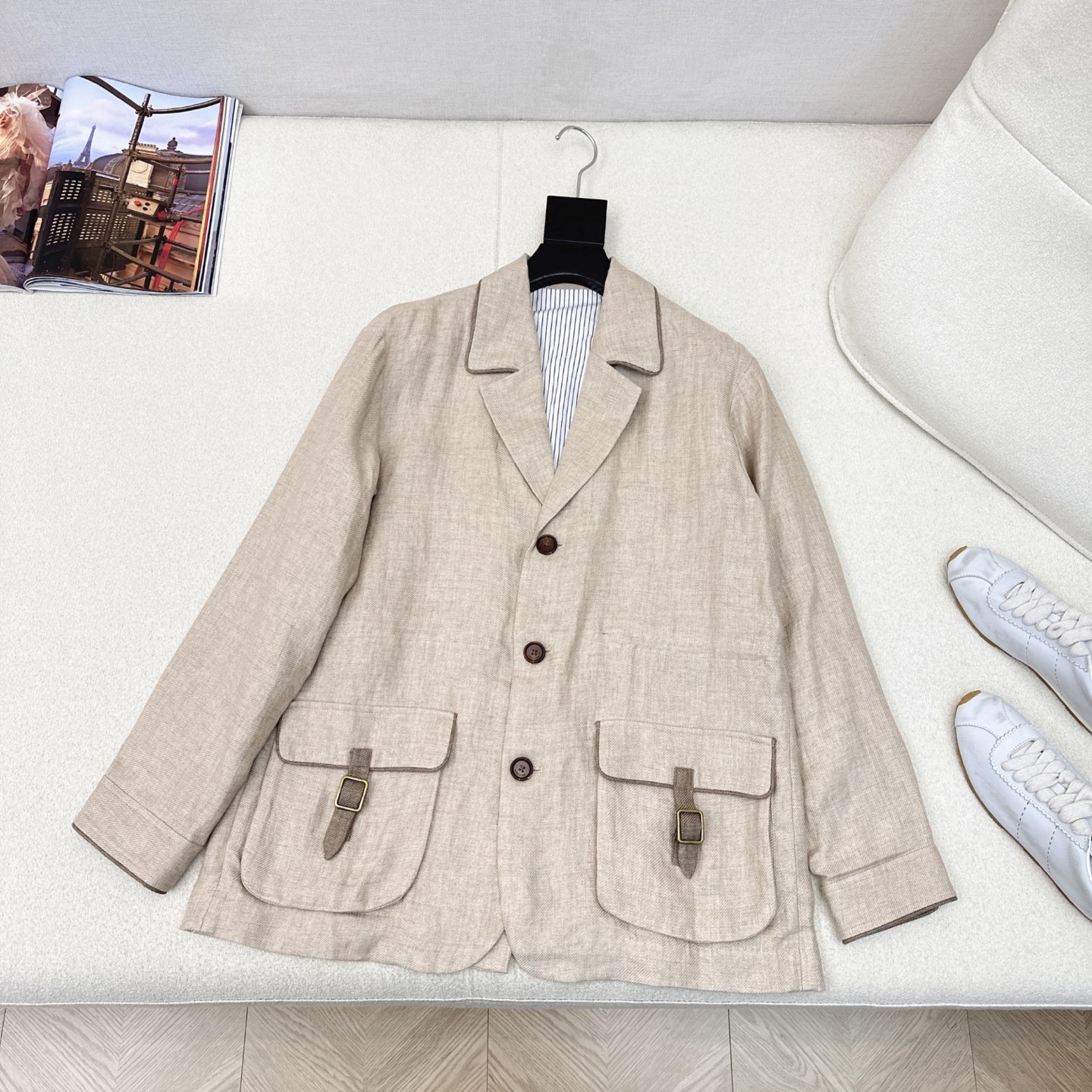“LP 60Ss Packaged Tack Jacket for Fall and Winter: Comfortable Design with Back and Elbows” - 图片 1