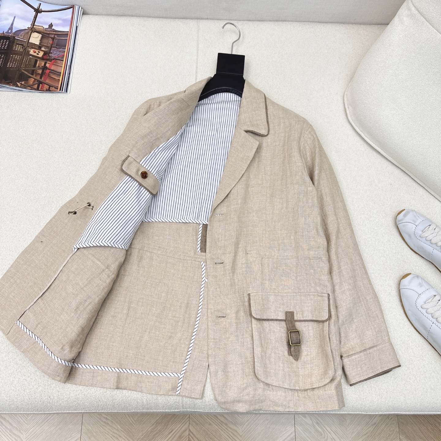 “LP 60Ss Packaged Tack Jacket for Fall and Winter: Comfortable Design with Back and Elbows” - 图片 6