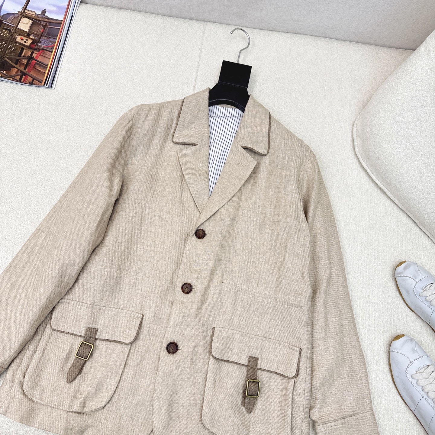 “LP 60Ss Packaged Tack Jacket for Fall and Winter: Comfortable Design with Back and Elbows” - 图片 2