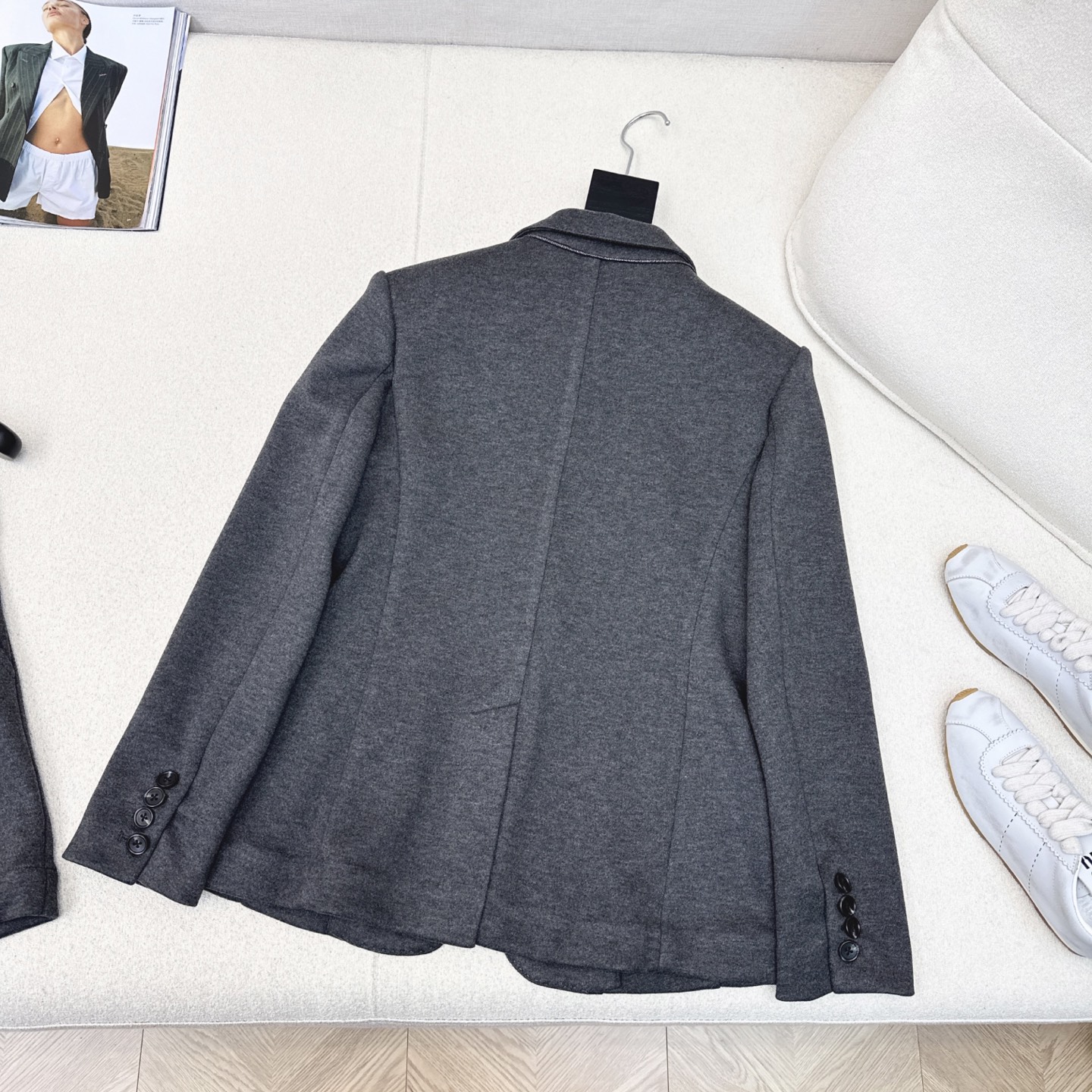 “BC 25Ss Women’s Autumn/Winter Outfits: Short-Sized Gray Suit, High-Waist Coat & Dress with Custom Fabric” - 图片 9