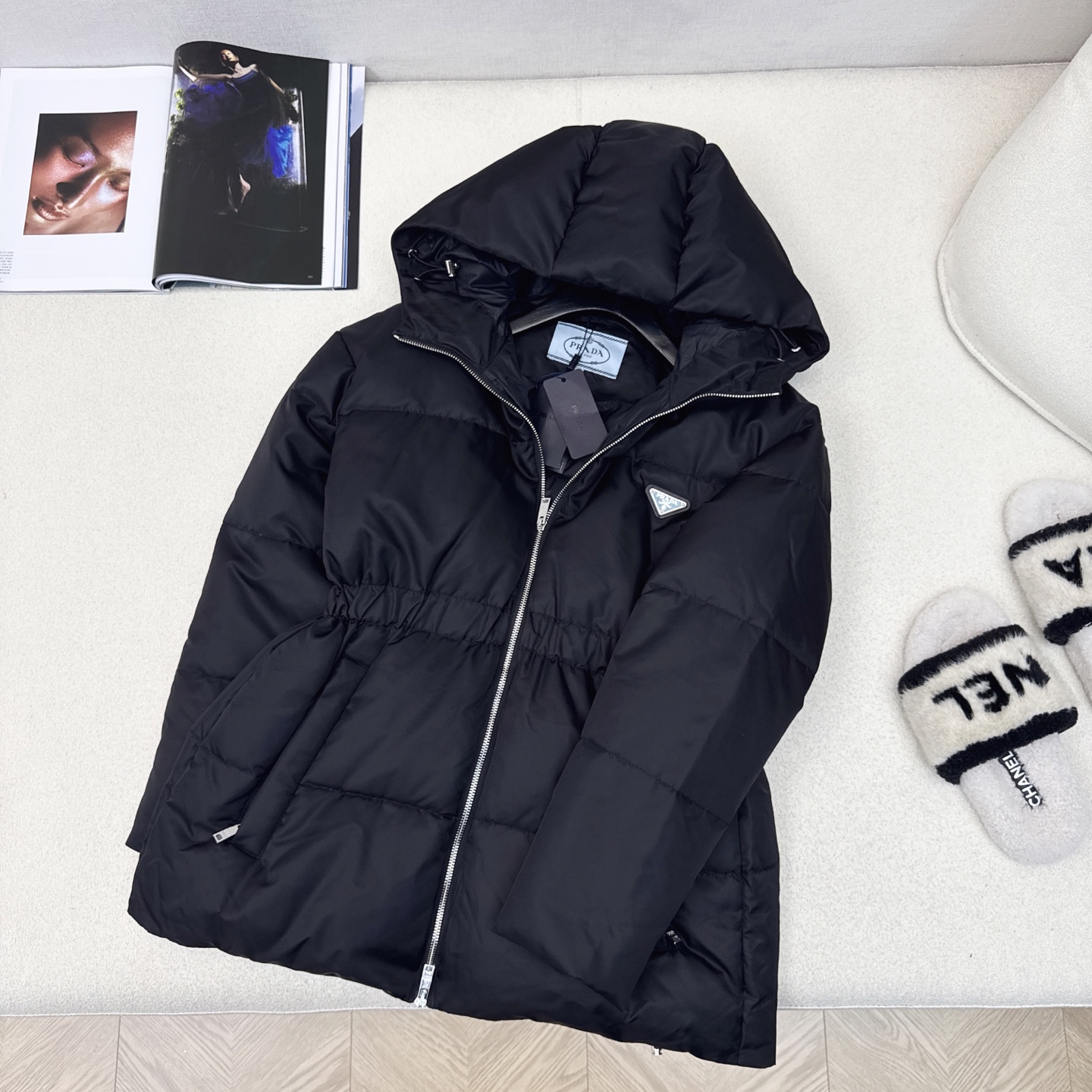 爆单款推荐 原单品质 PD 25Ss———秋冬最新款时髦精必入收腰羽绒服 🖤本季最佳版型 收腰面包服提高