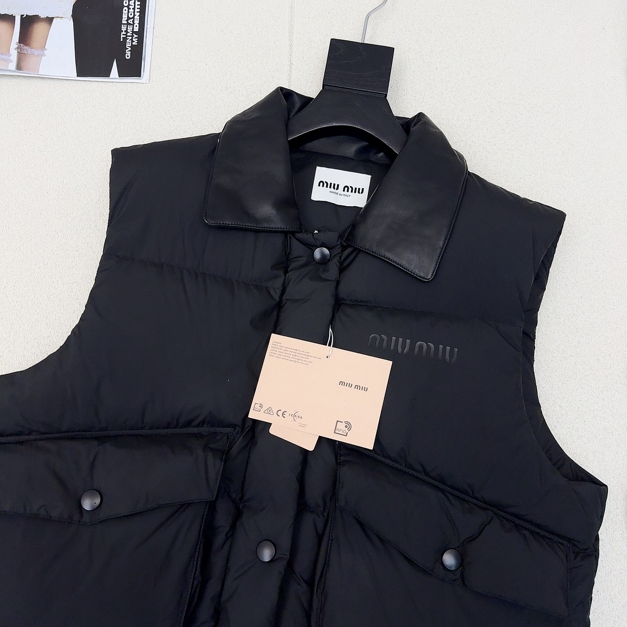 原单品质 爆单款推荐 Miu 25ss———秋冬新品美拉德系穿搭 翻领皮领设计羽绒服马甲🤎本季最佳版型 