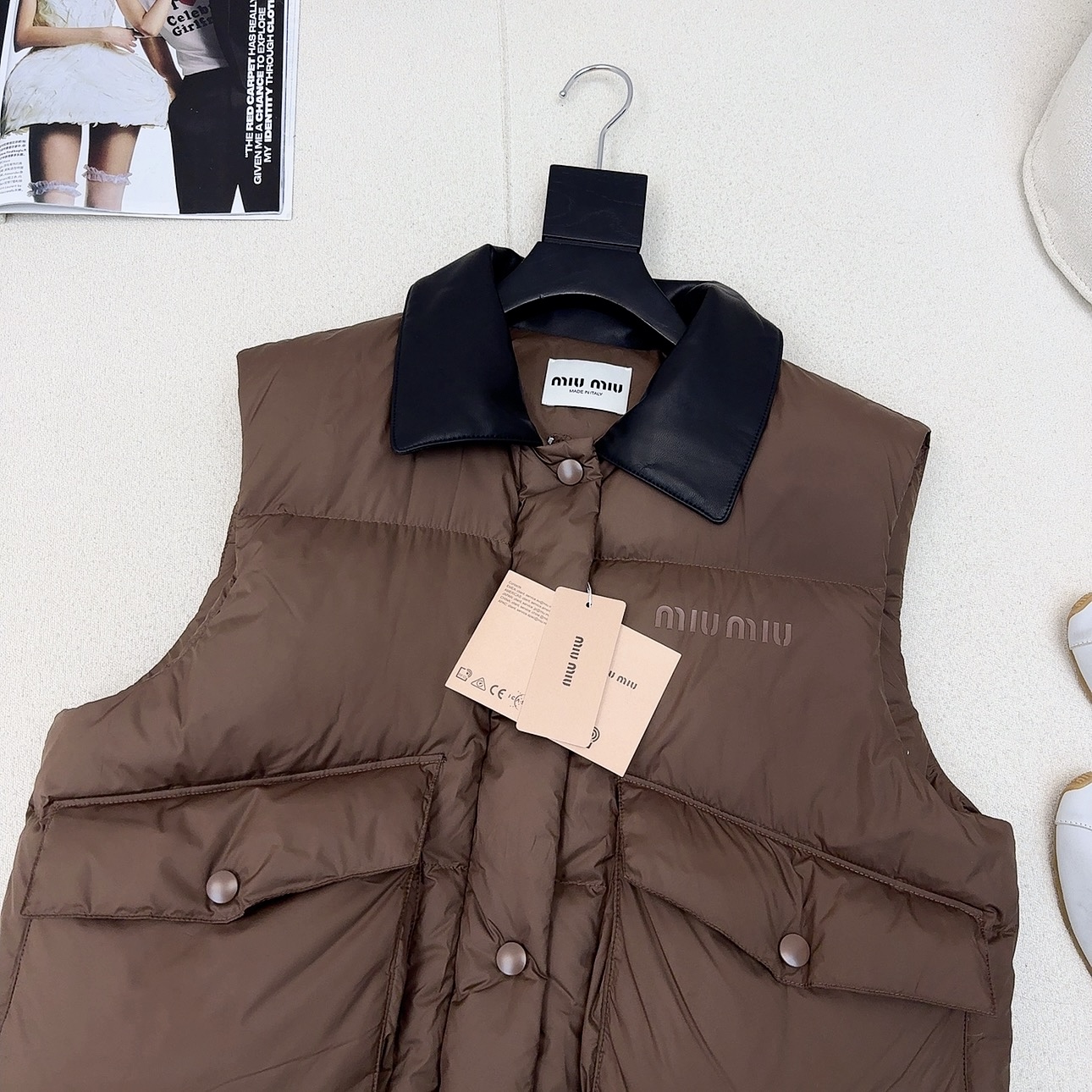 原单品质 爆单款推荐 Miu 25ss———秋冬新品美拉德系穿搭 翻领皮领设计羽绒服马甲🤎本季最佳版型 