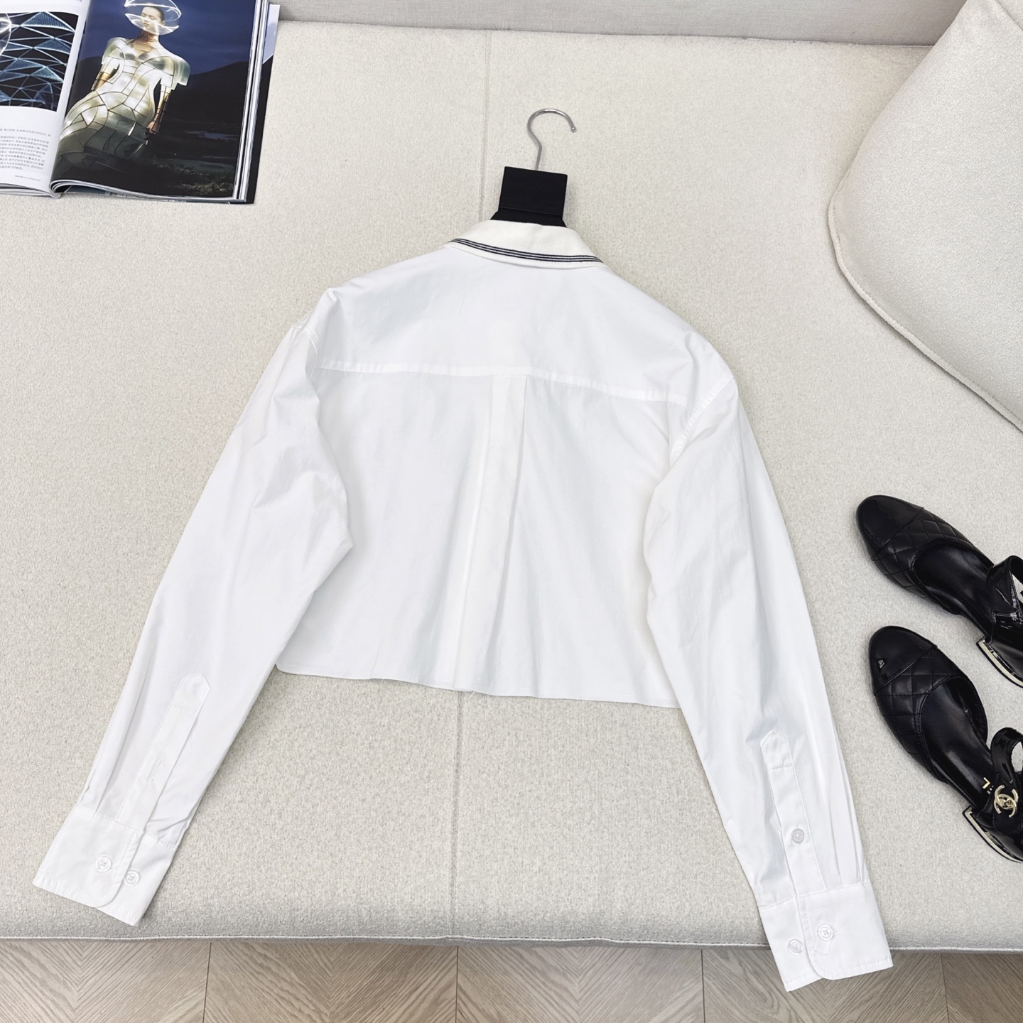 特价🉐️❗️现货齐码❗️不退不换❗️缪系少女穿搭 Miu 25Ss————早秋最新款知性分子学院风刺绣衬