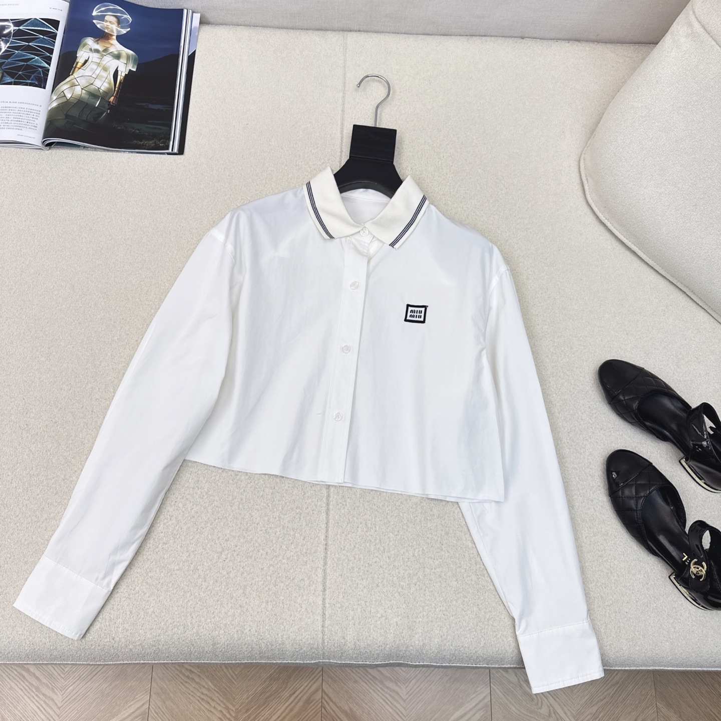 特价🉐️❗️现货齐码❗️不退不换❗️缪系少女穿搭 Miu 25Ss————早秋最新款知性分子学院风刺绣衬