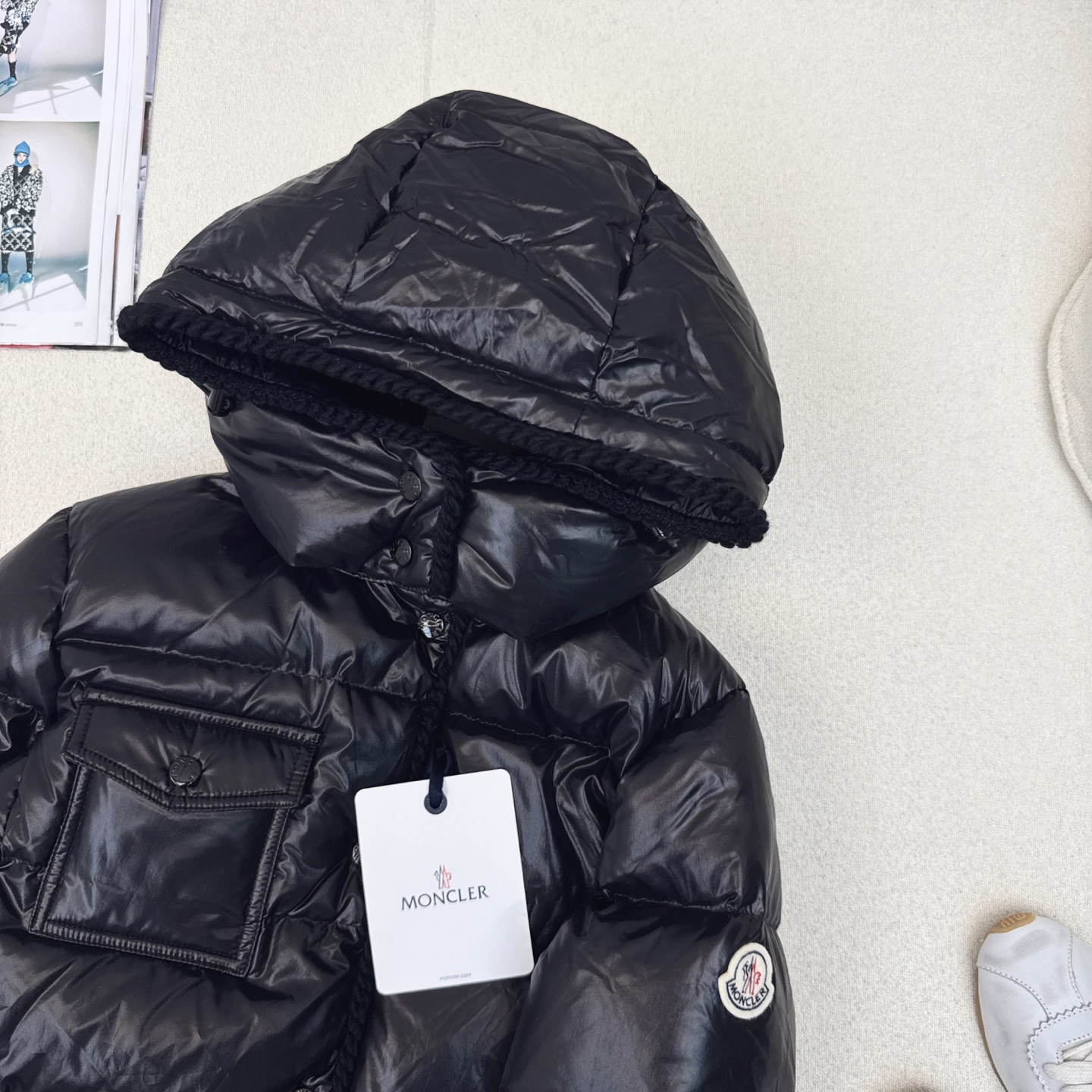 原单品质 MC 25Ss———秋冬最新款官网新配色编织系列收腰连帽羽绒服外套 💙立体剪裁收腰版型设计 时