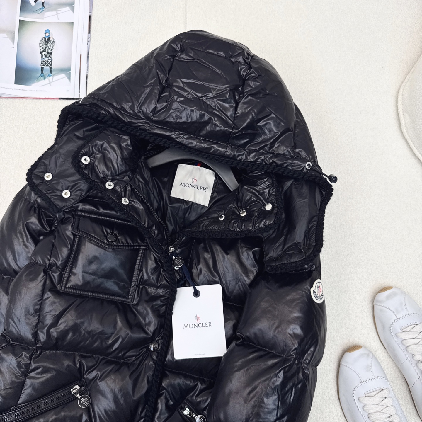原单品质 MC 25Ss———秋冬最新款官网新配色编织系列收腰连帽羽绒服外套 💙立体剪裁收腰版型设计 时