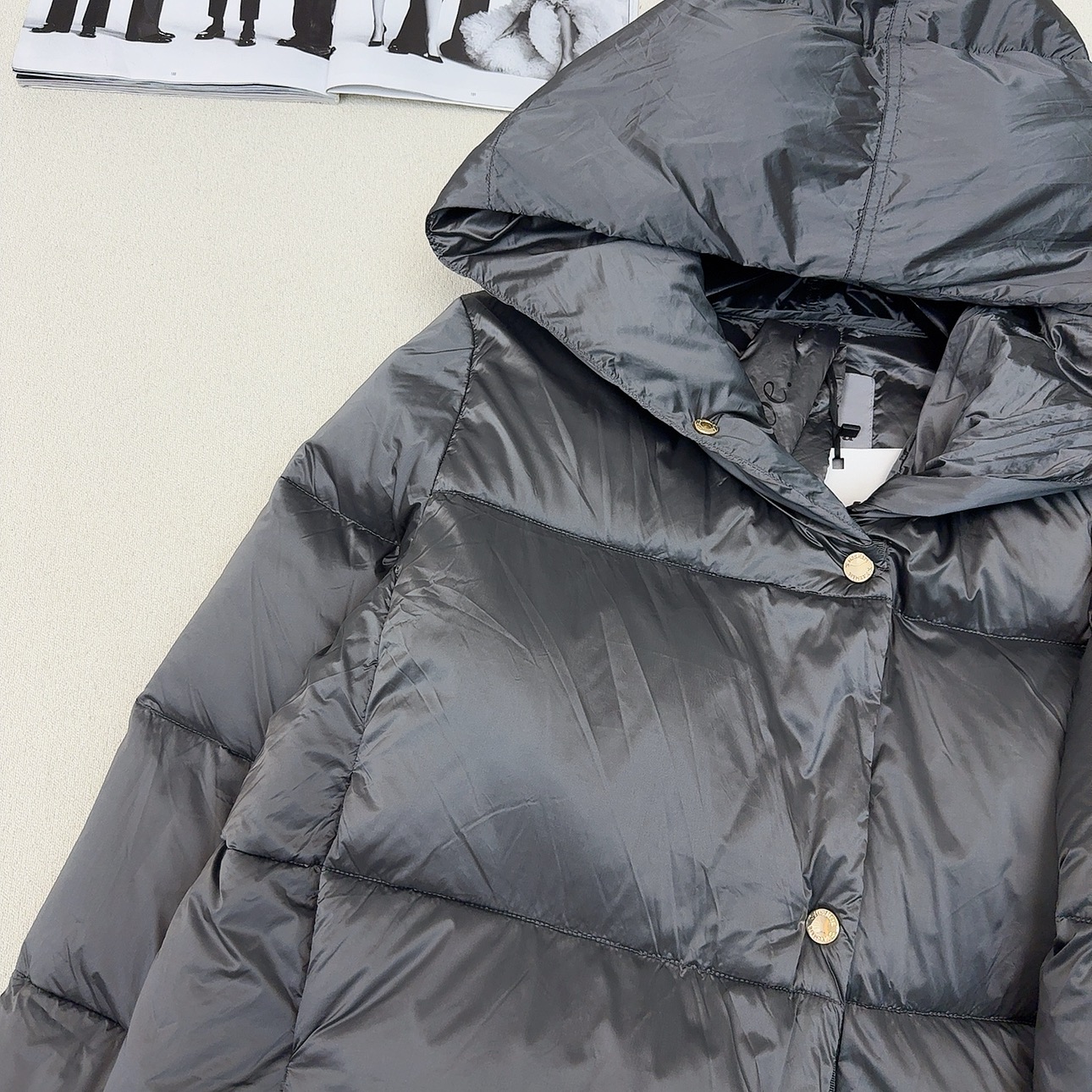 独家首发 原单品质 Max 25Ss———秋冬最新款简约连帽短款羽绒服外套🖤经典立体H版型剪裁 经典时髦
