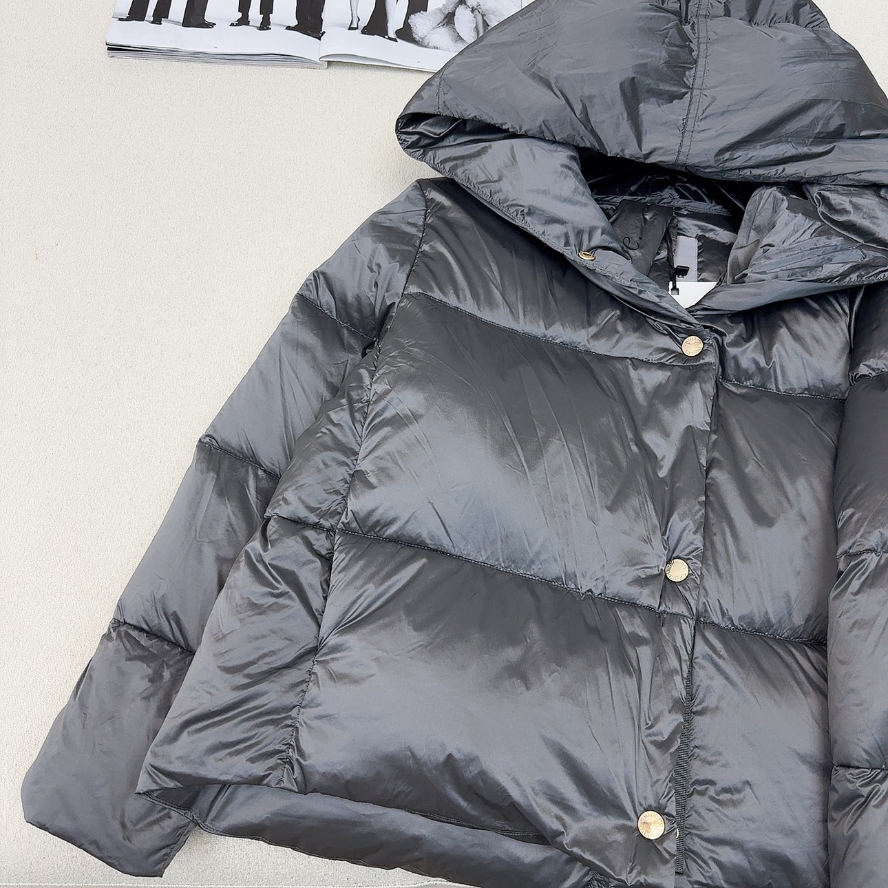 独家首发 原单品质 Max 25Ss———秋冬最新款简约连帽短款羽绒服外套🖤经典立体H版型剪裁 经典时髦