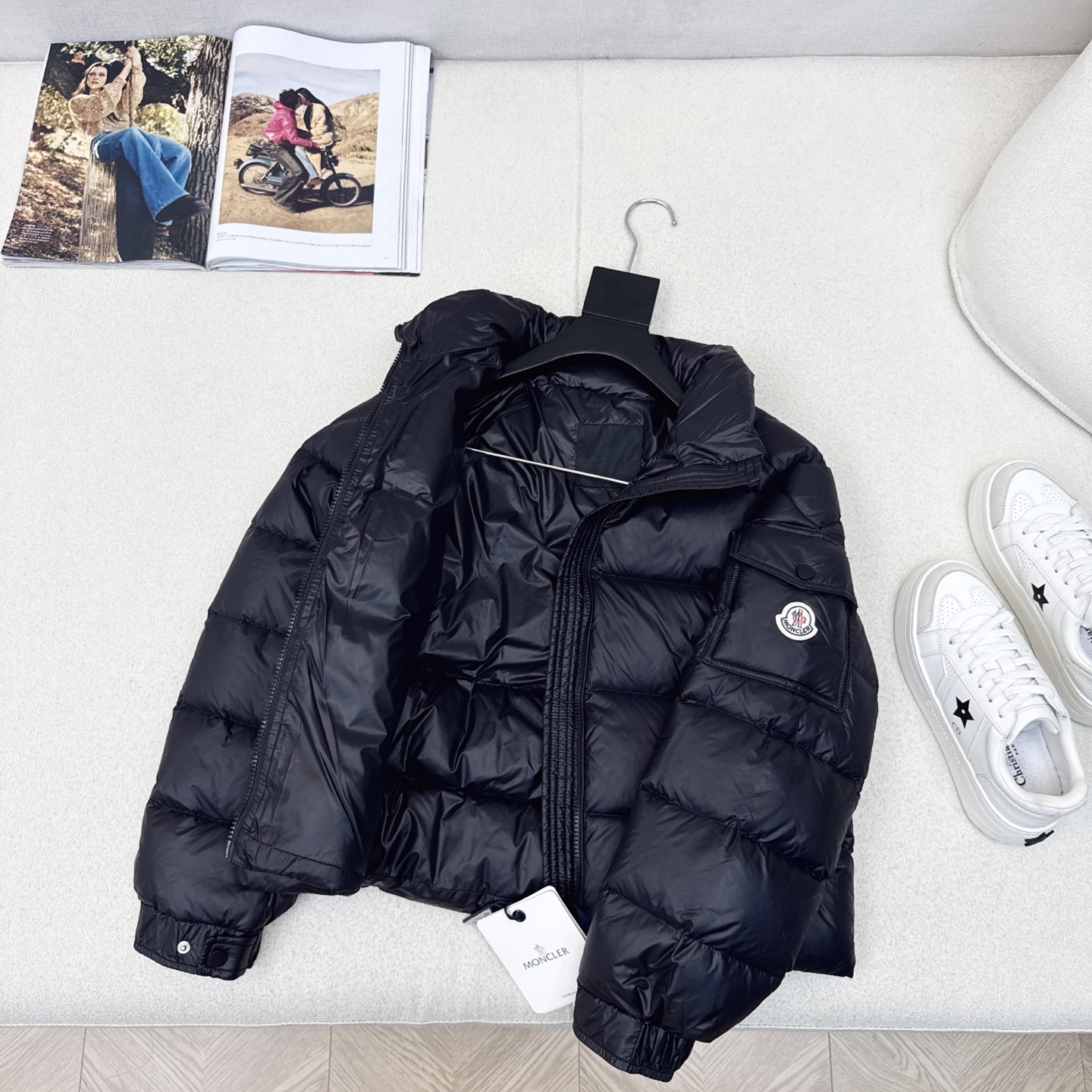 原单品质 MC 25Ss———秋冬新品官网新配色短款立领羽绒服外套 💗立体剪裁版型设计 时髦又帅气 国标
