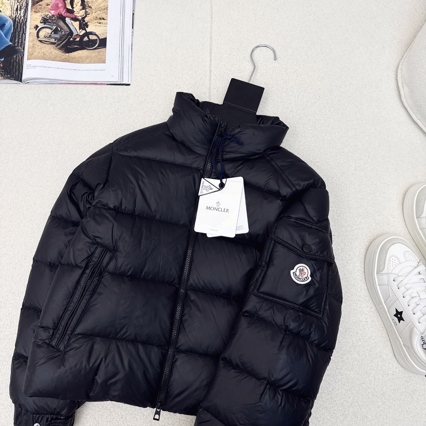 原单品质 MC 25Ss———秋冬新品官网新配色短款立领羽绒服外套 💗立体剪裁版型设计 时髦又帅气 国标
