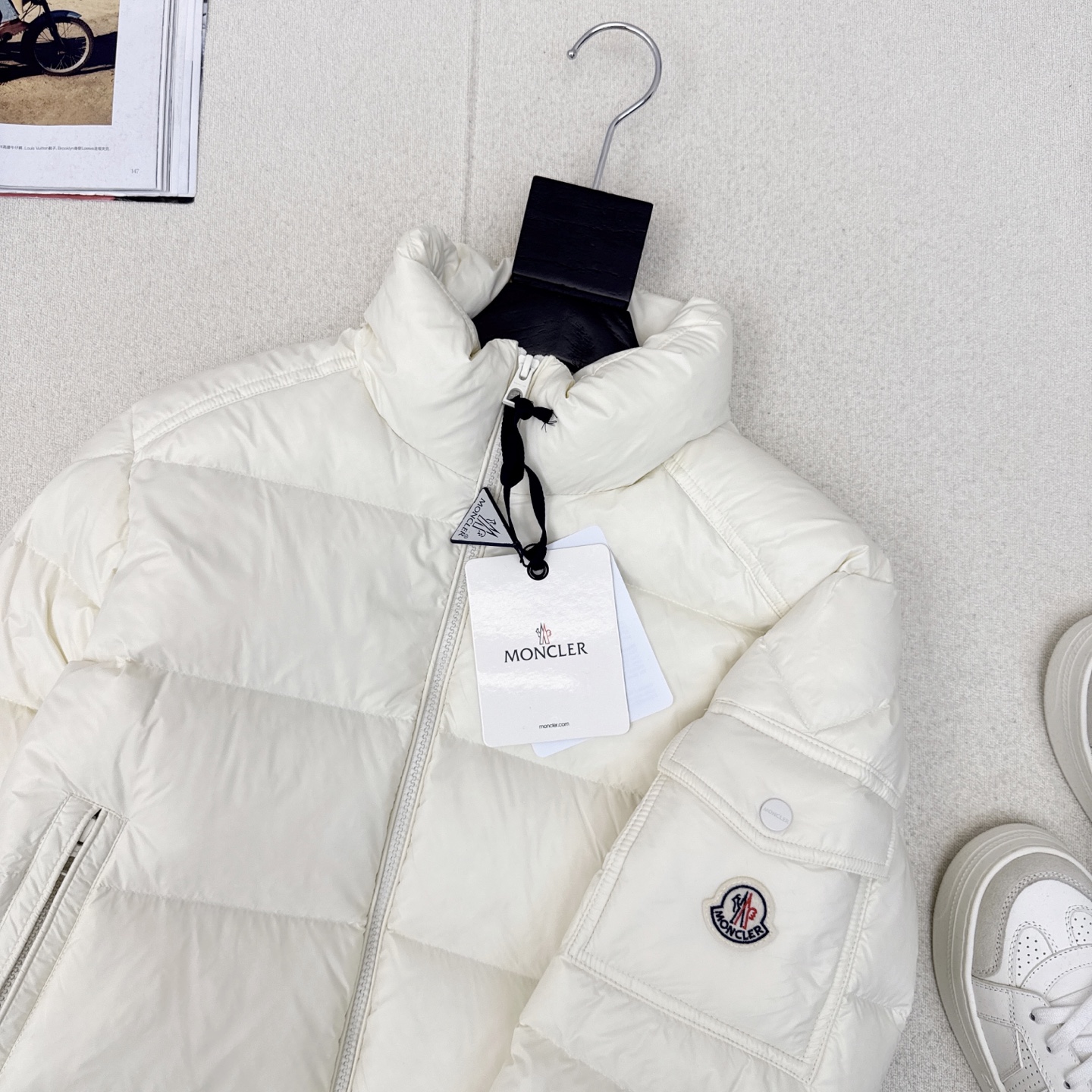 原单品质 MC 25Ss———秋冬新品官网新配色短款立领羽绒服外套 💗立体剪裁版型设计 时髦又帅气 国标