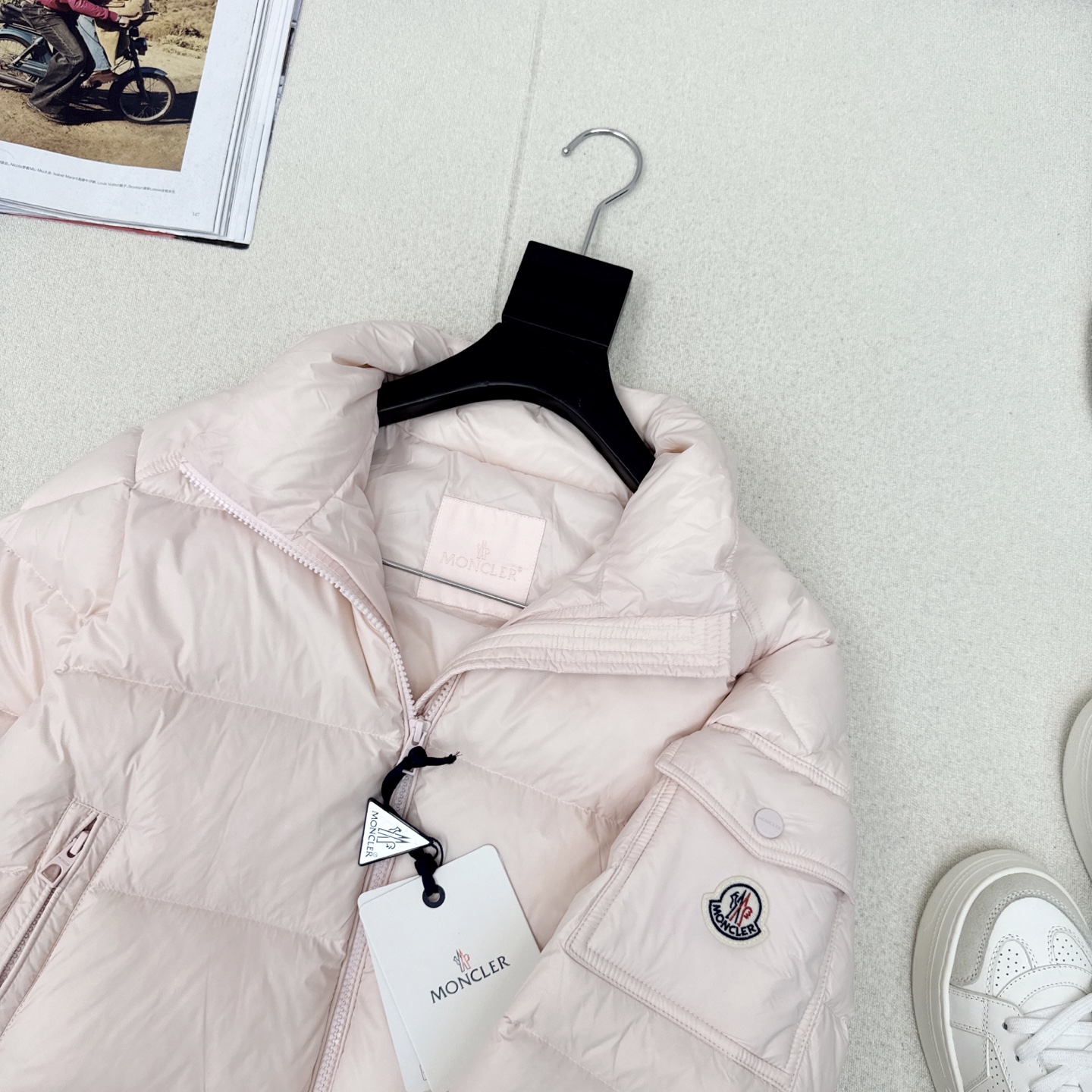 原单品质 MC 25Ss———秋冬新品官网新配色短款立领羽绒服外套 💗立体剪裁版型设计 时髦又帅气 国标
