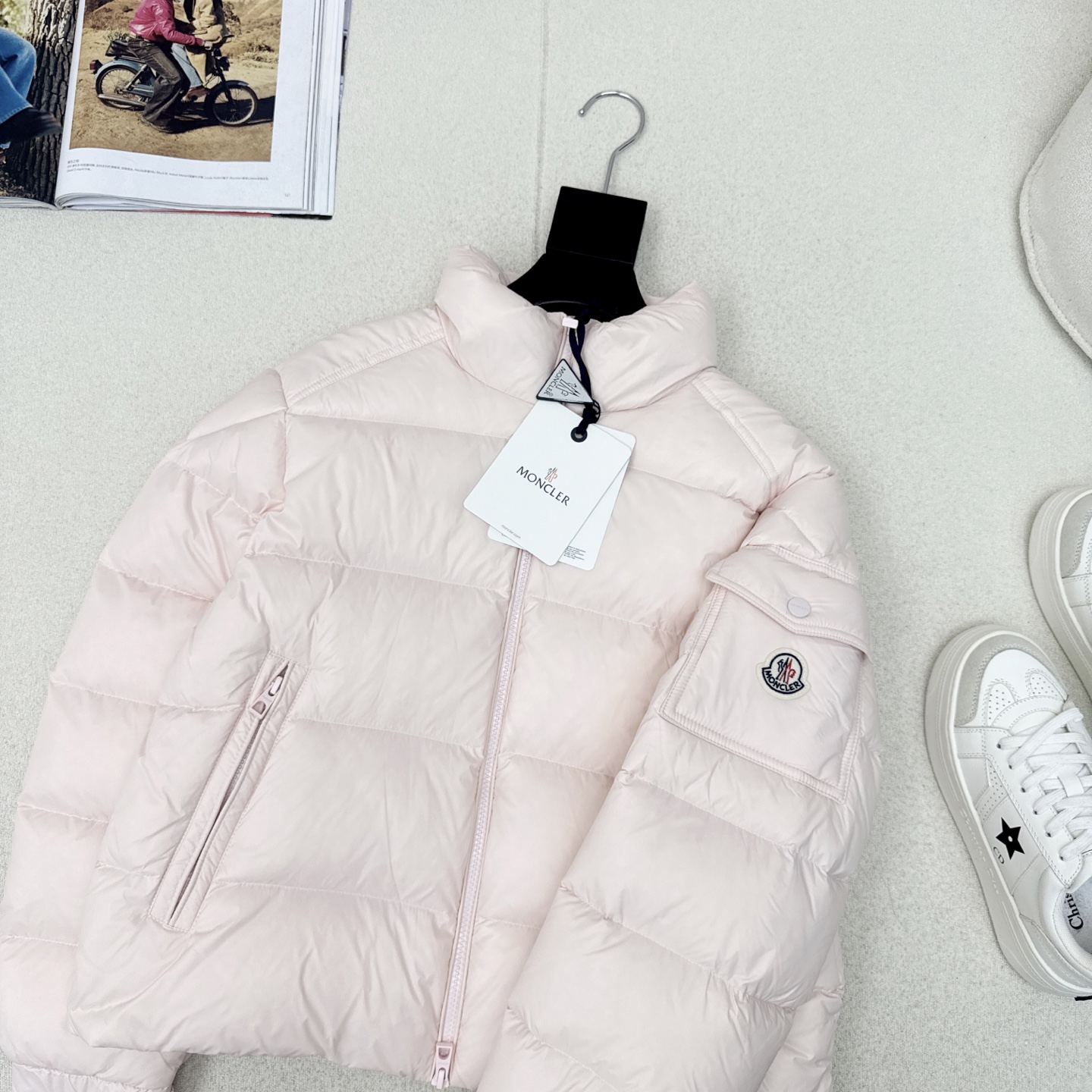 原单品质 MC 25Ss———秋冬新品官网新配色短款立领羽绒服外套 💗立体剪裁版型设计 时髦又帅气 国标