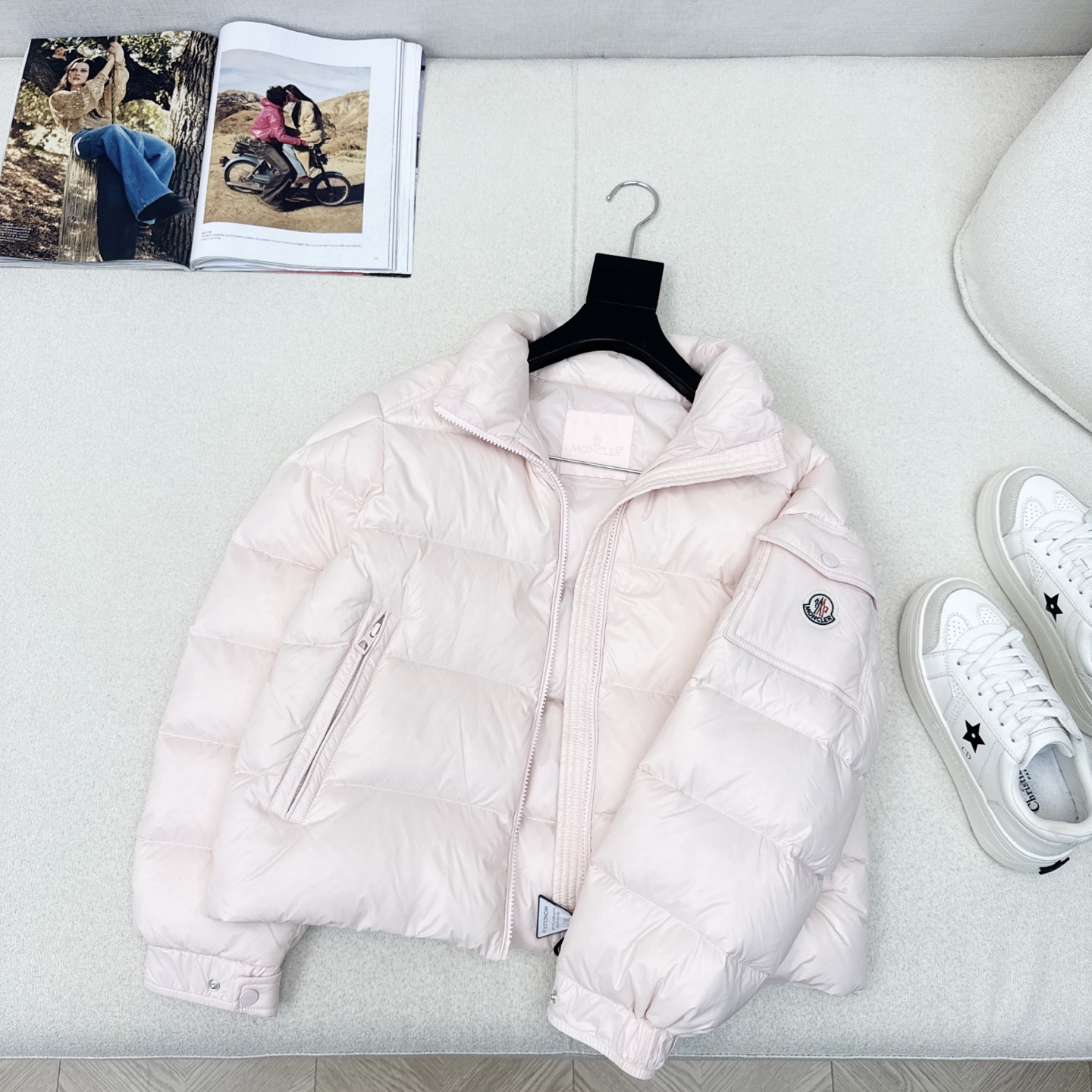 原单品质 MC 25Ss———秋冬新品官网新配色短款立领羽绒服外套 💗立体剪裁版型设计 时髦又帅气 国标