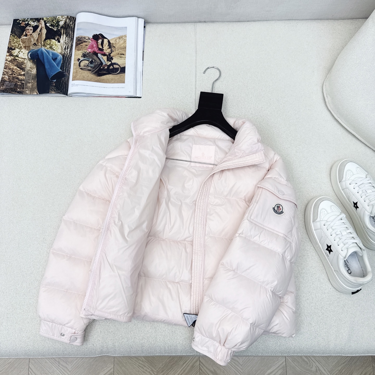 原单品质 MC 25Ss———秋冬新品官网新配色短款立领羽绒服外套 💗立体剪裁版型设计 时髦又帅气 国标