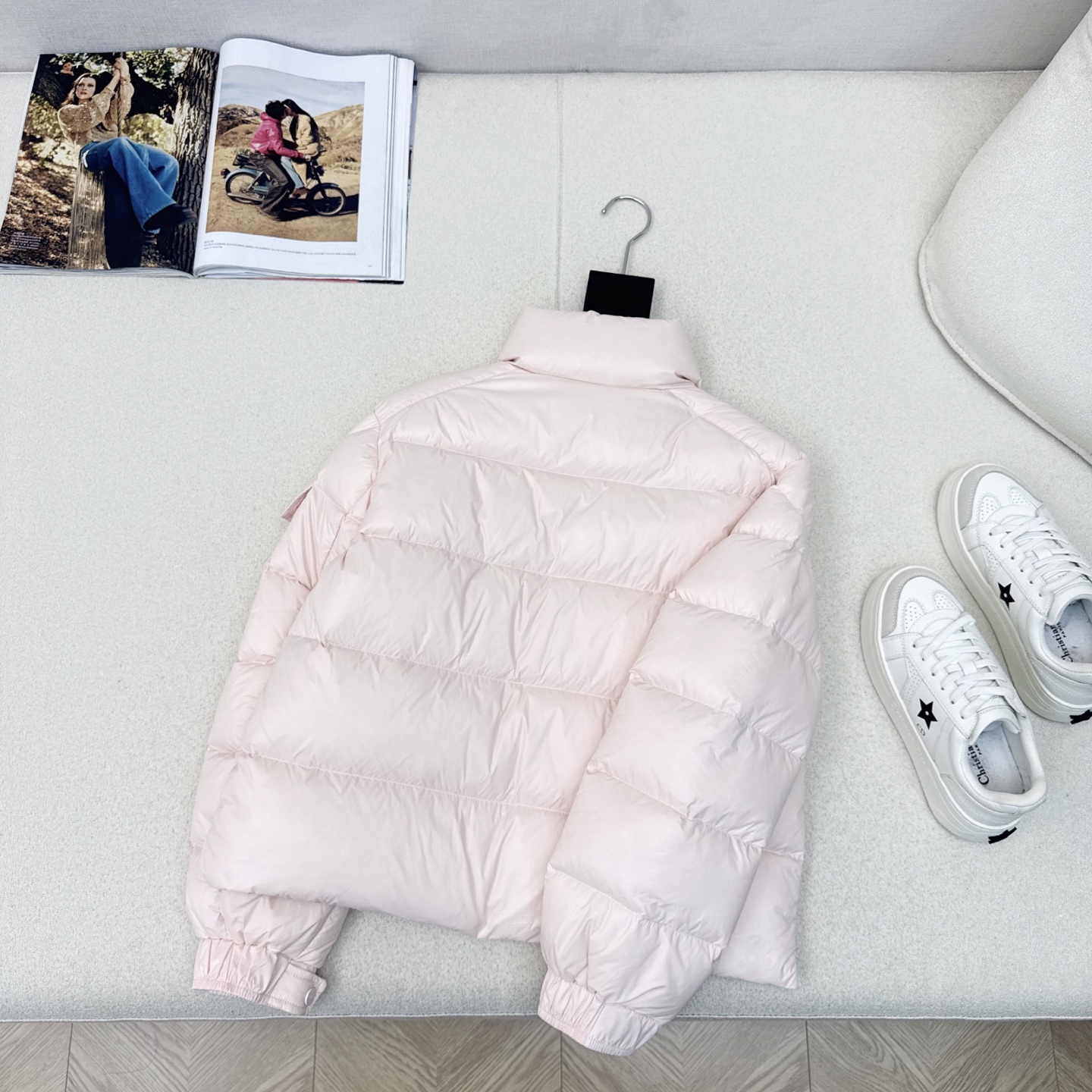 原单品质 MC 25Ss———秋冬新品官网新配色短款立领羽绒服外套 💗立体剪裁版型设计 时髦又帅气 国标