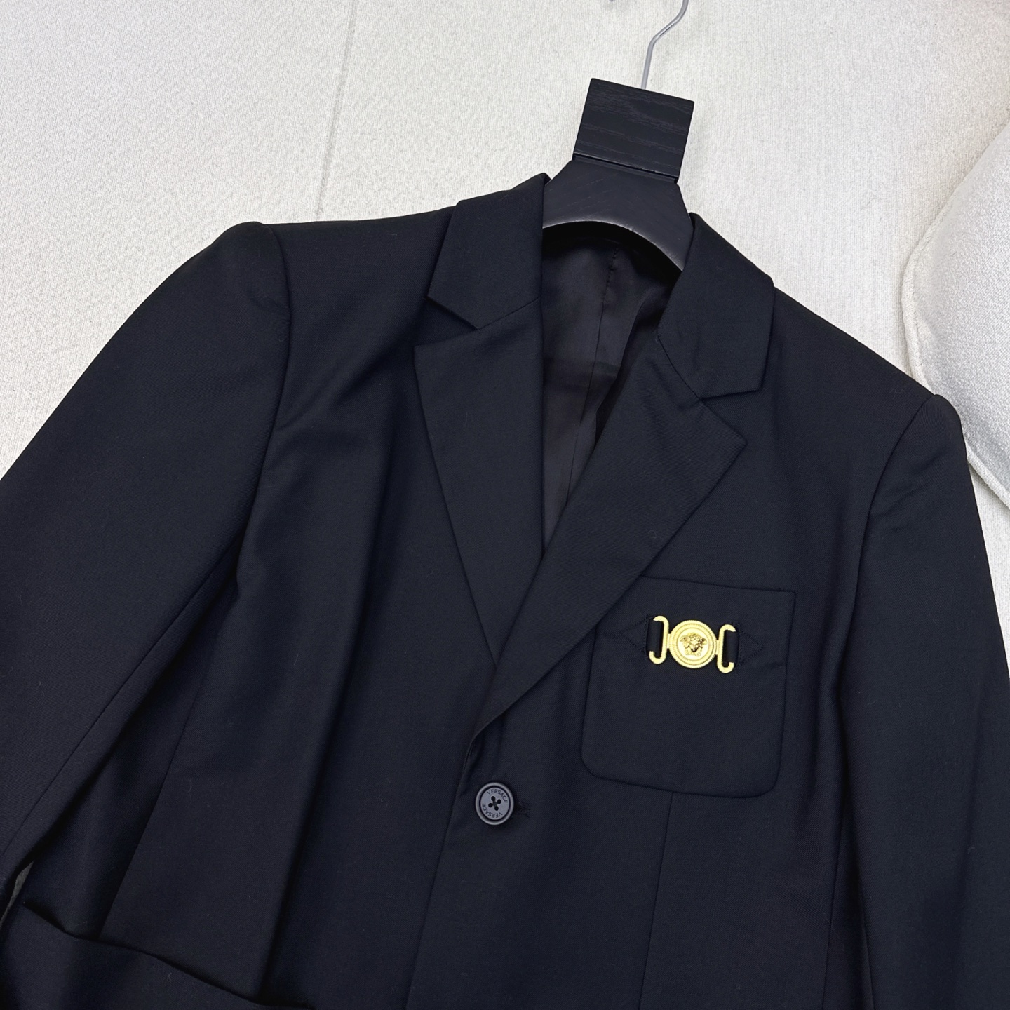 Title: P744 One-Size-Fits-All Suit Ver 25Ss Review – Stylish, Versatile, and Comfortable for Fall. - 图片 3