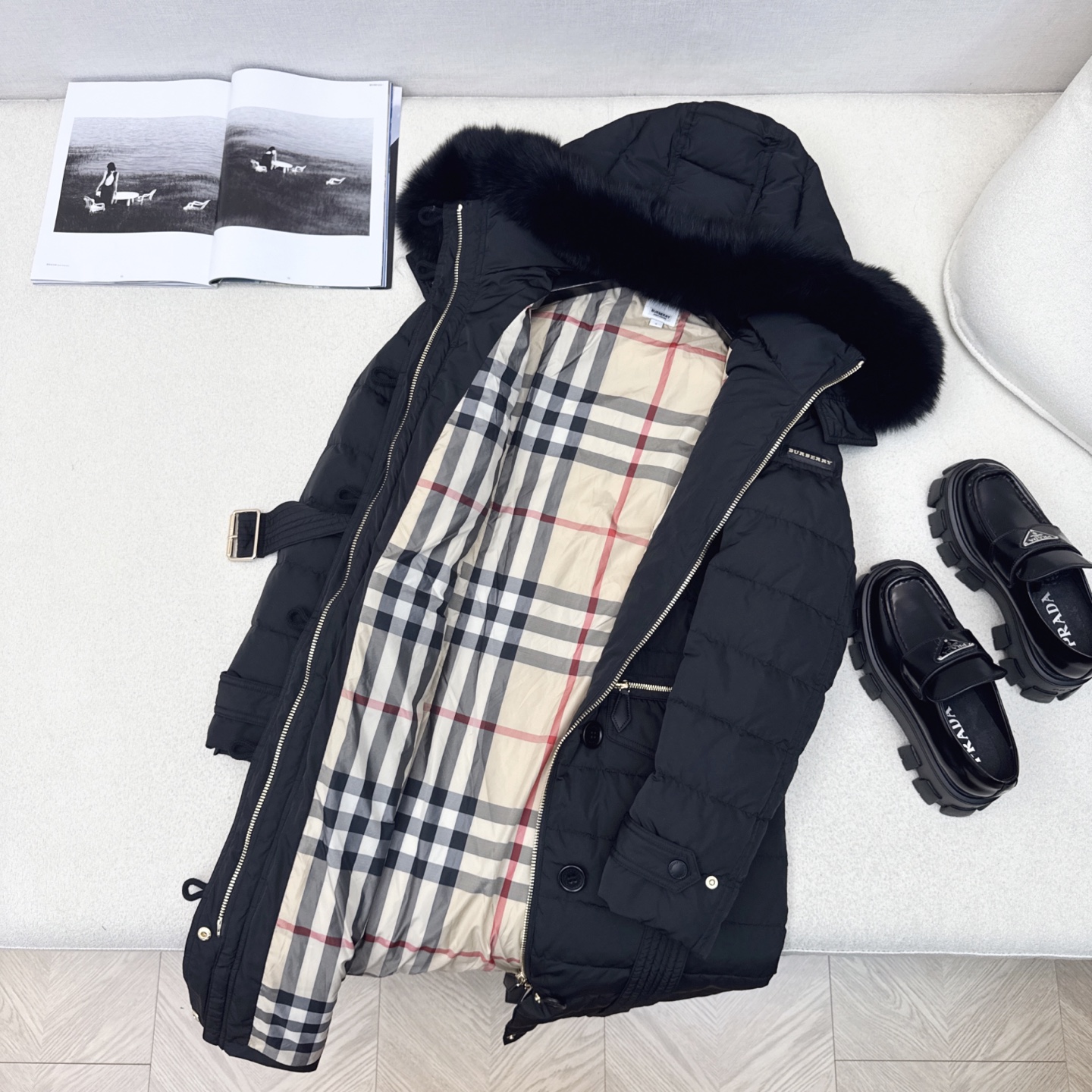 原单品质 BBR 25SS ——— 秋冬新品经典貉子毛领连帽长款羽绒服外套 🖤实穿性很高 专柜每年必火的
