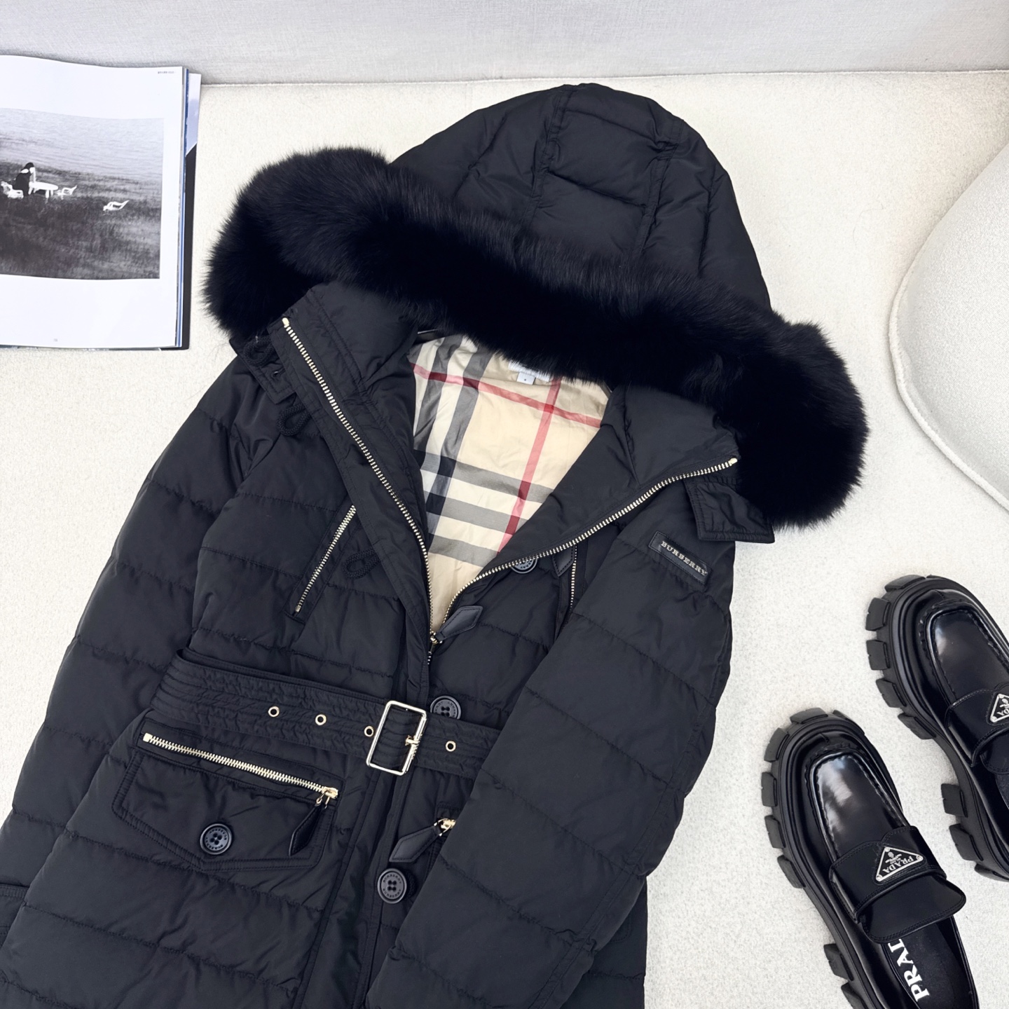 原单品质 BBR 25SS ——— 秋冬新品经典貉子毛领连帽长款羽绒服外套 🖤实穿性很高 专柜每年必火的