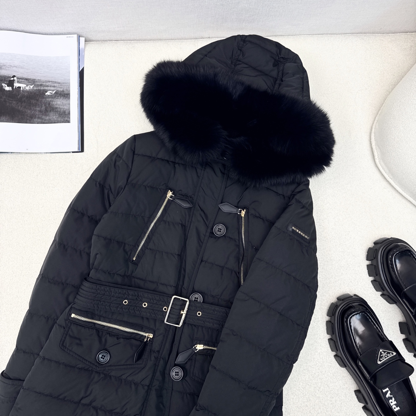 原单品质 BBR 25SS ——— 秋冬新品经典貉子毛领连帽长款羽绒服外套 🖤实穿性很高 专柜每年必火的
