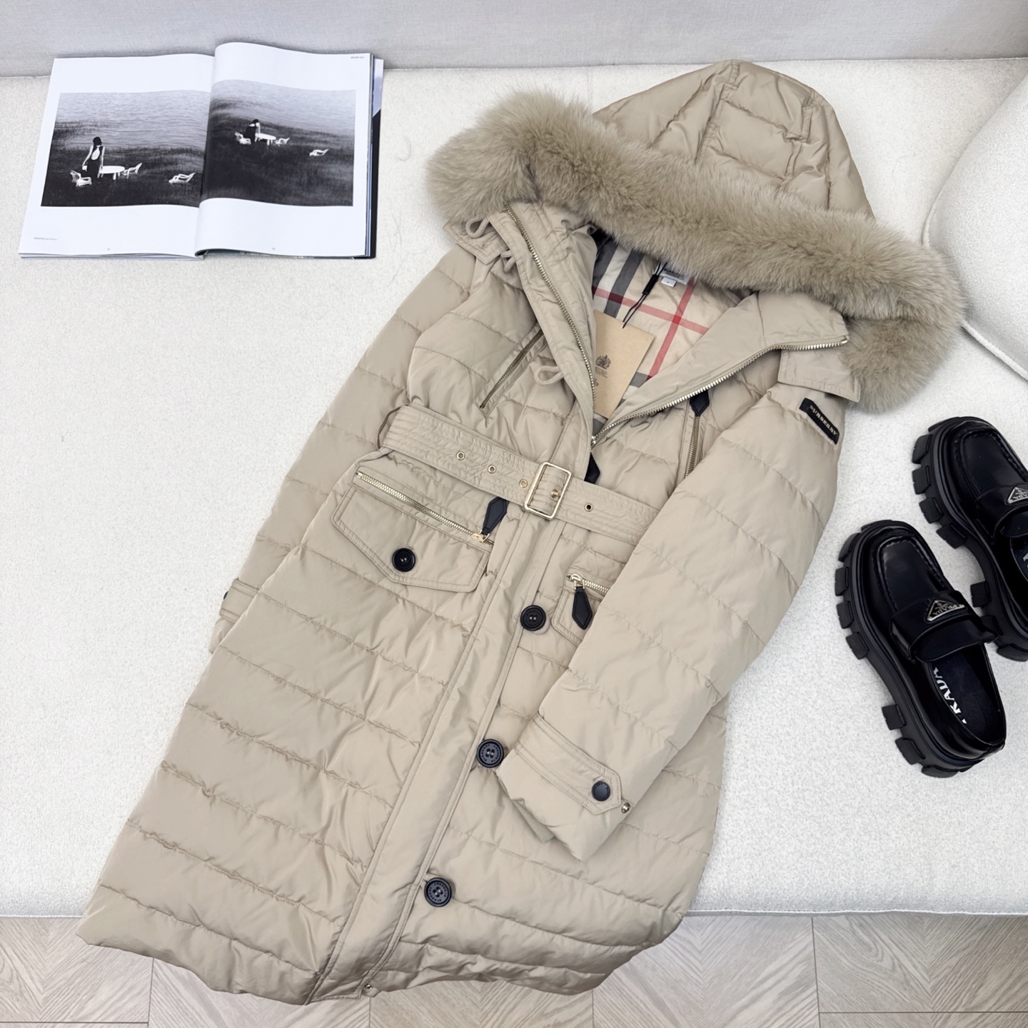 原单品质 BBR 25SS ——— 秋冬新品经典貉子毛领连帽长款羽绒服外套 🖤实穿性很高 专柜每年必火的