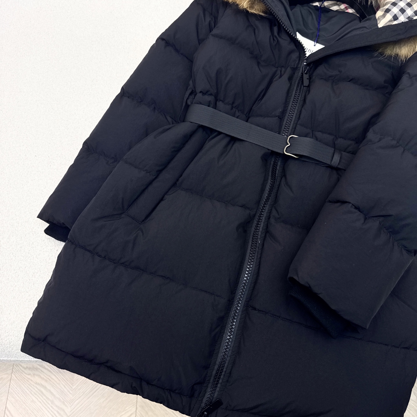 原单品质 Bur 25Ss———秋冬最新款 细腰带收腰连帽毛领长款羽绒服外套🖤超大貉子毛领 定制开发五金