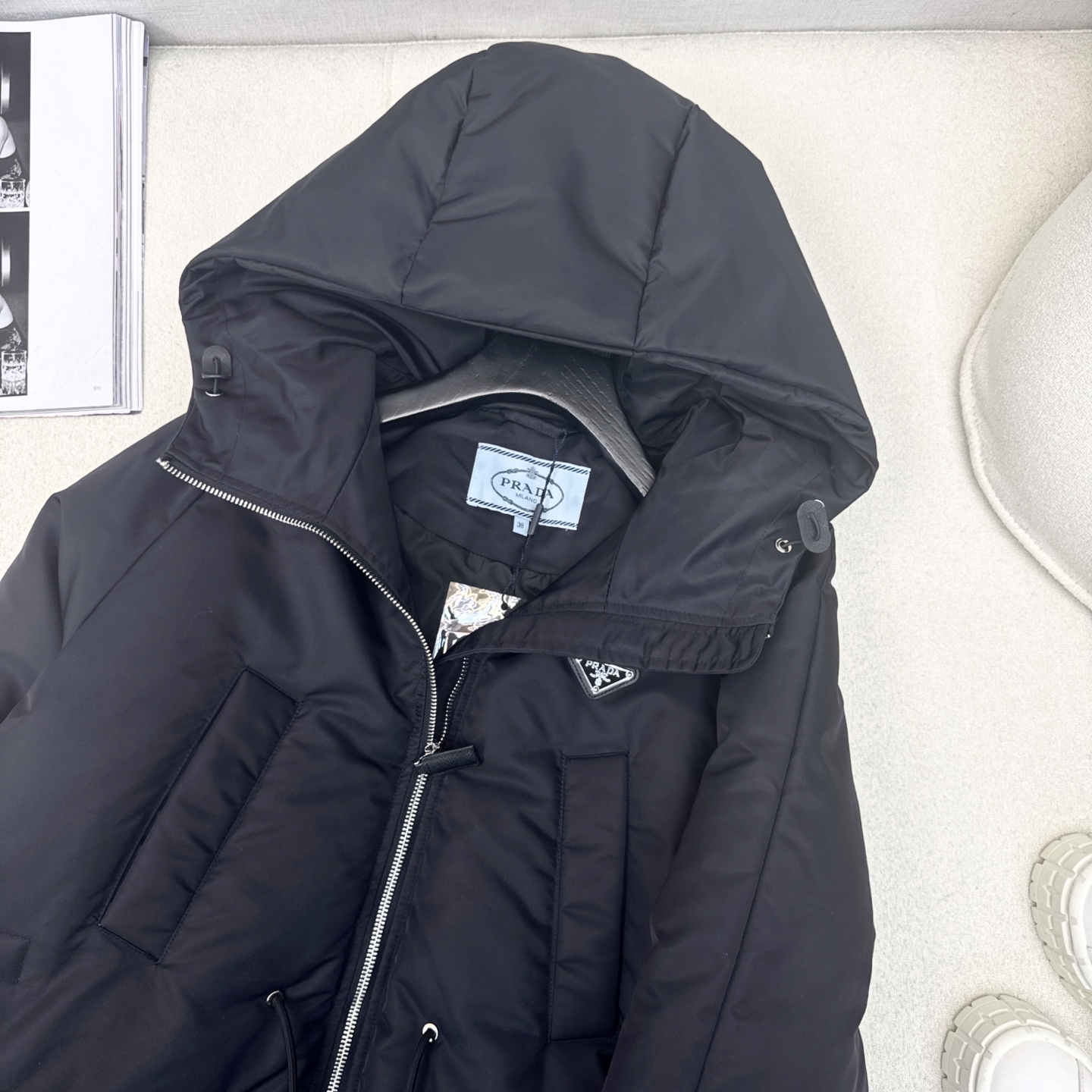原单品质 PD 25Ss——秋冬新品 抽绳松紧腰连帽长款羽绒服 🖤风格百变保暖帅气 别具一格 爱了 爱了