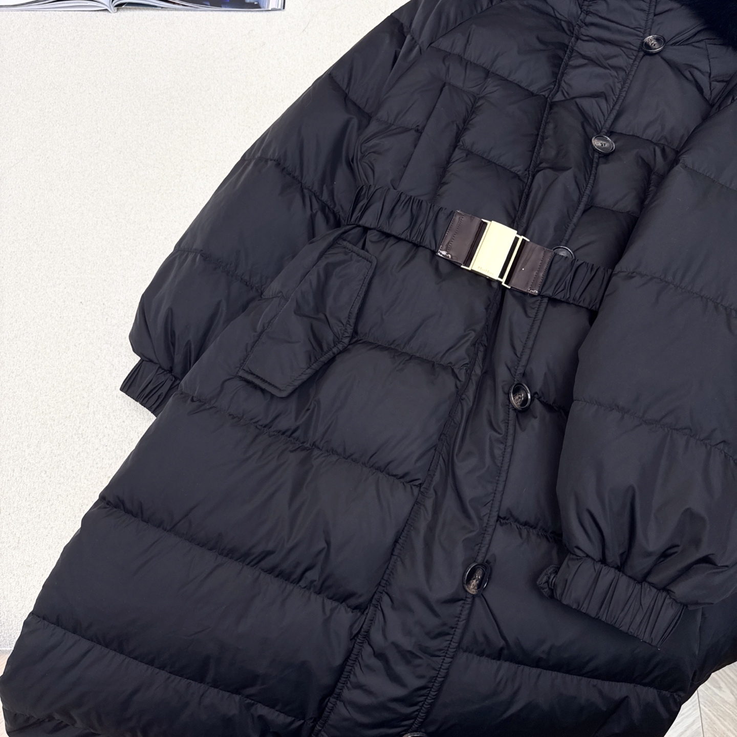 原单品质 Max 25Ss———秋冬最新款超大毛领腰带束腰连帽双面长款羽绒服 🤎 双面🉑️穿～连帽设计简