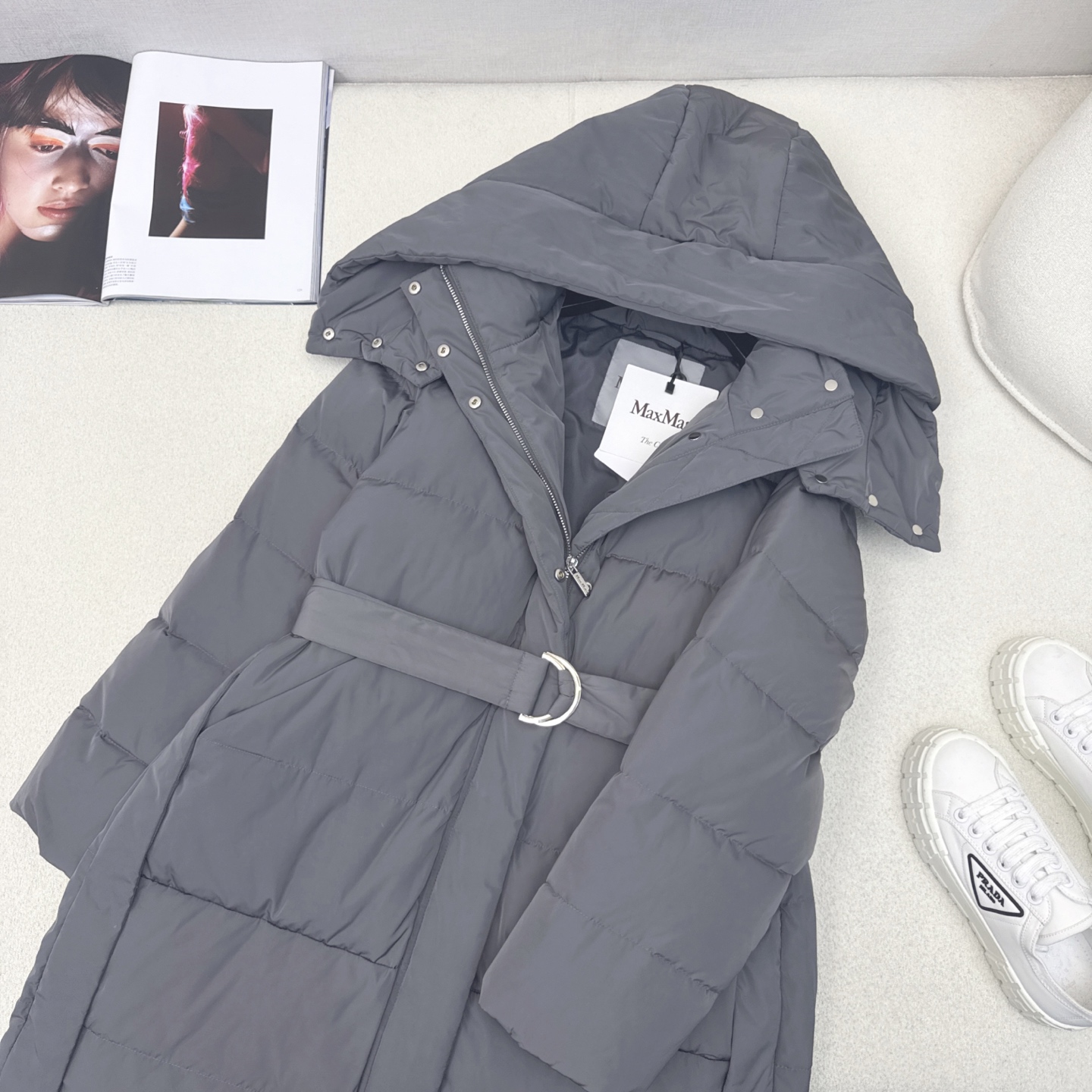 原单品质 Max 25ss———秋冬最新款腰带连帽束腰长款羽绒服 🖤内里logo背带做法 设计感很赞～～