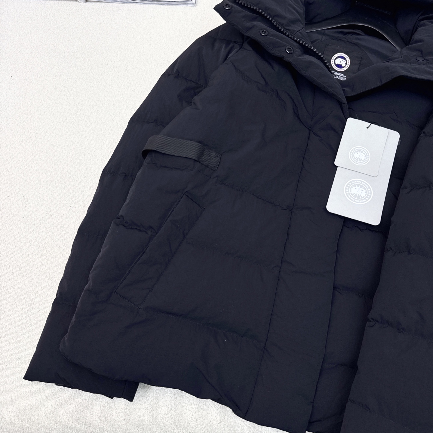 高端原单品质 Canad* Goos*25ss————秋冬新品连帽短款面包羽绒服外套🤍 定制五金配件所有