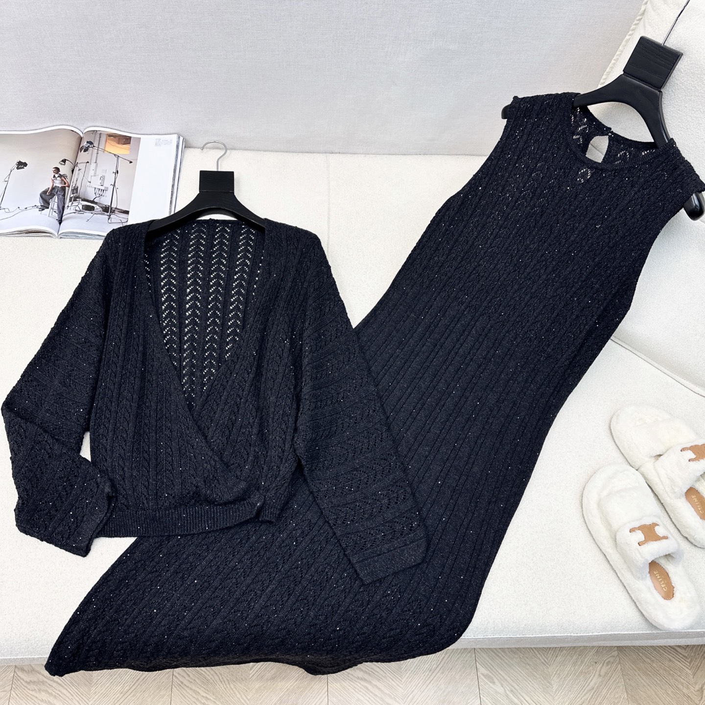 独家款 Bc 25Ss———早秋最新款针织套装 🤎 V领长袖+无袖连衣裙 精致美感 整体给人感觉特别的简