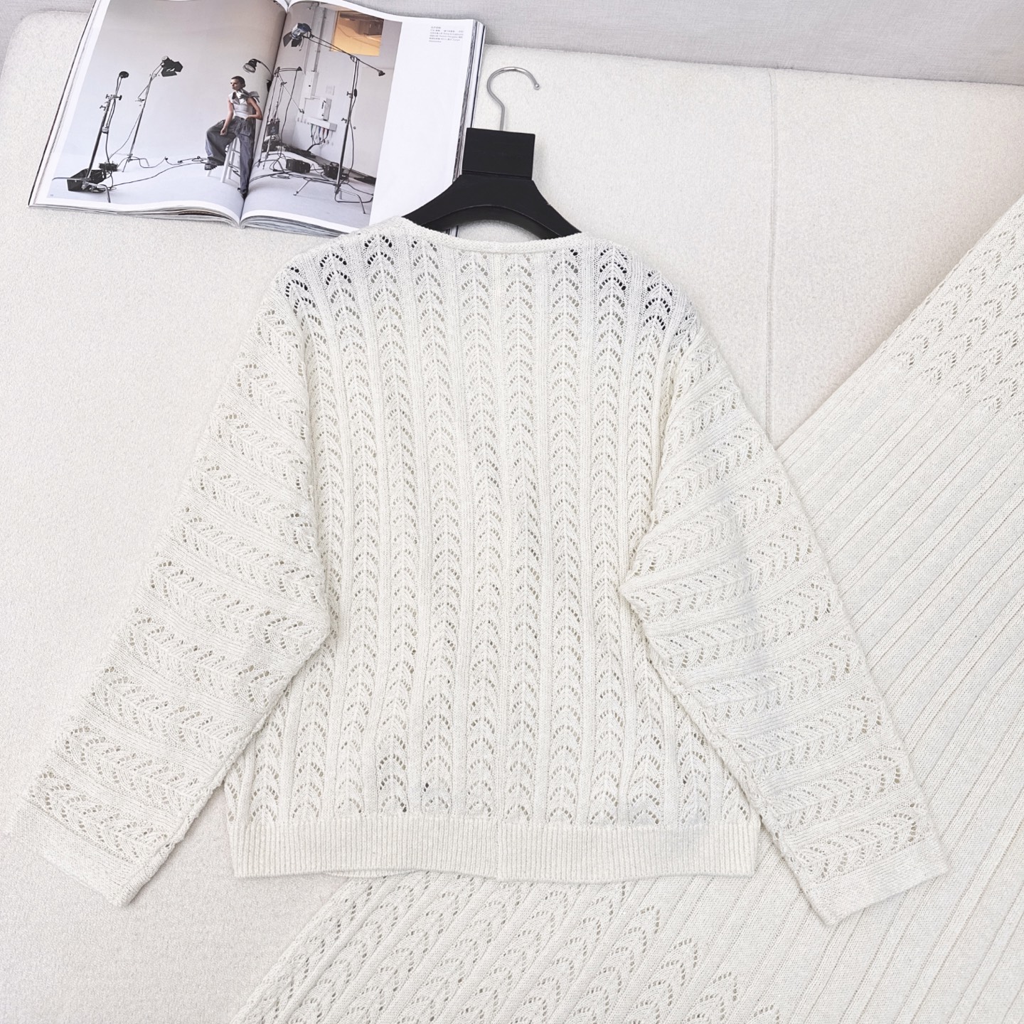 独家款 Bc 25Ss———早秋最新款针织套装 🤎 V领长袖+无袖连衣裙 精致美感 整体给人感觉特别的简