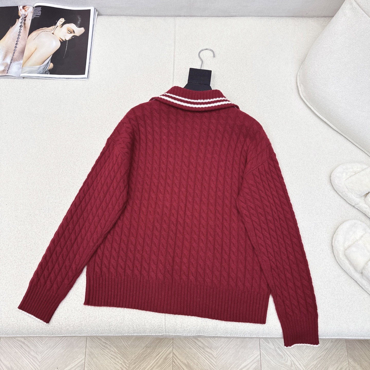 温网穿搭 Bc 25Ss————秋冬最新款徽标装饰羊绒拉链外套 ♥️减龄学院风配色条纹 经典翻领 双开拉